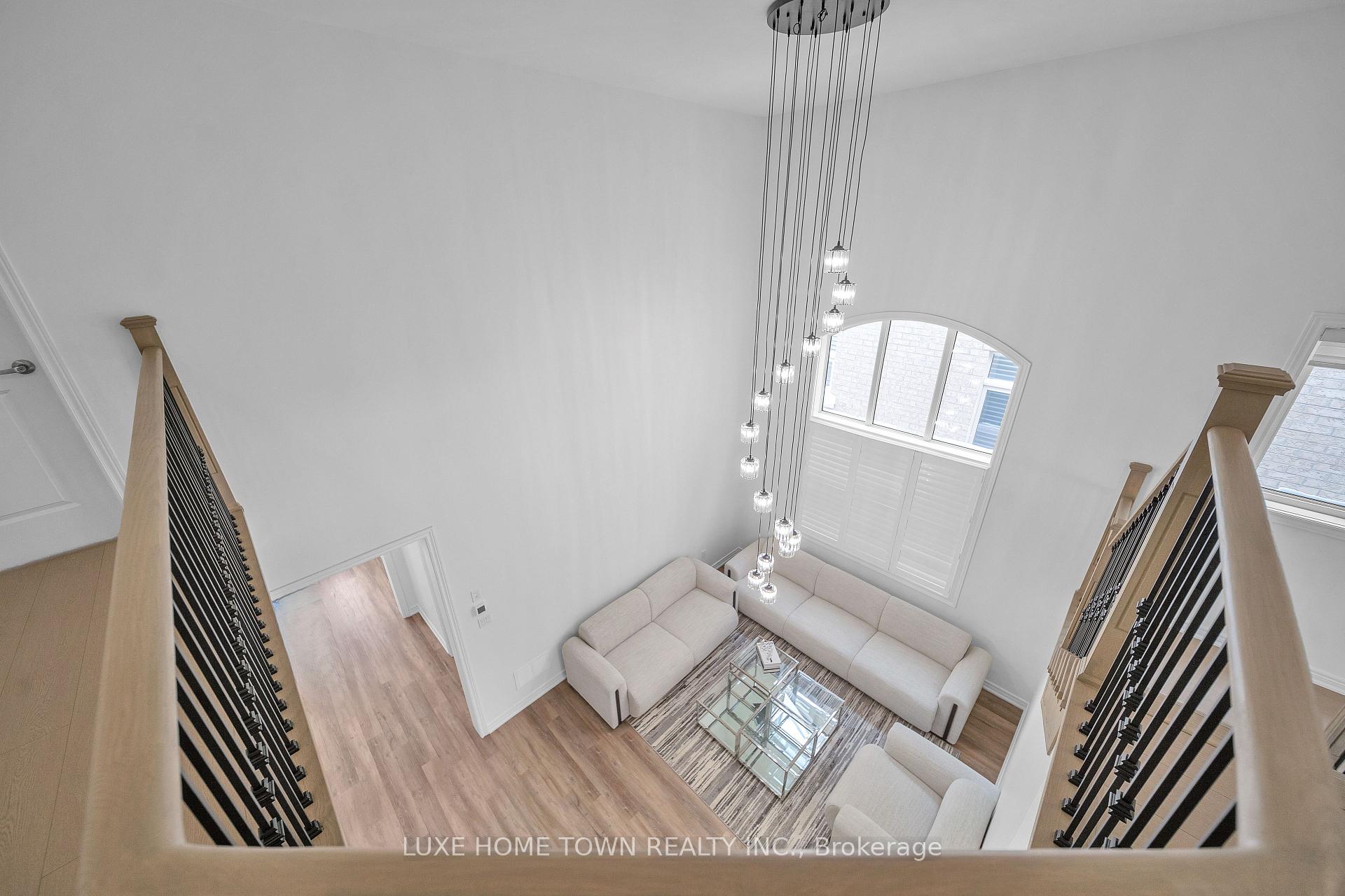 Photo 22 of 136 Harpin Way E, Centre Wellington, Fergus — HOMEH