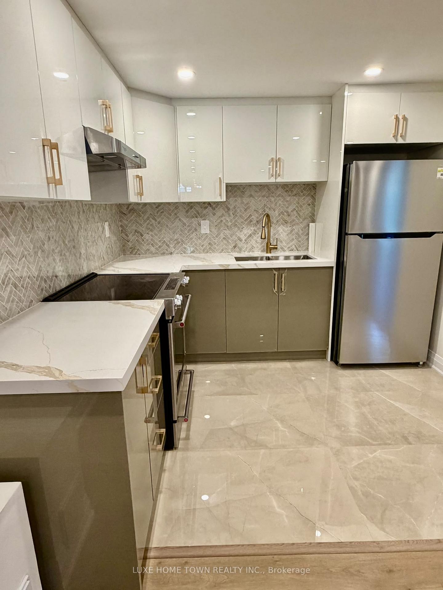 Photo 42 of 136 Harpin Way E, Centre Wellington, Fergus — HOMEH
