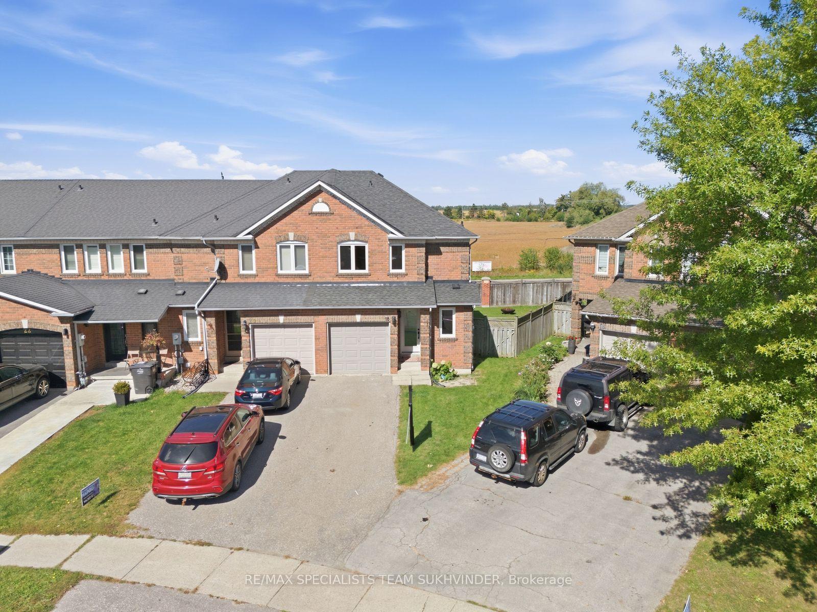 Photo 3 of 18 Alderbrook Place, Caledon, Bolton North — HOMEH