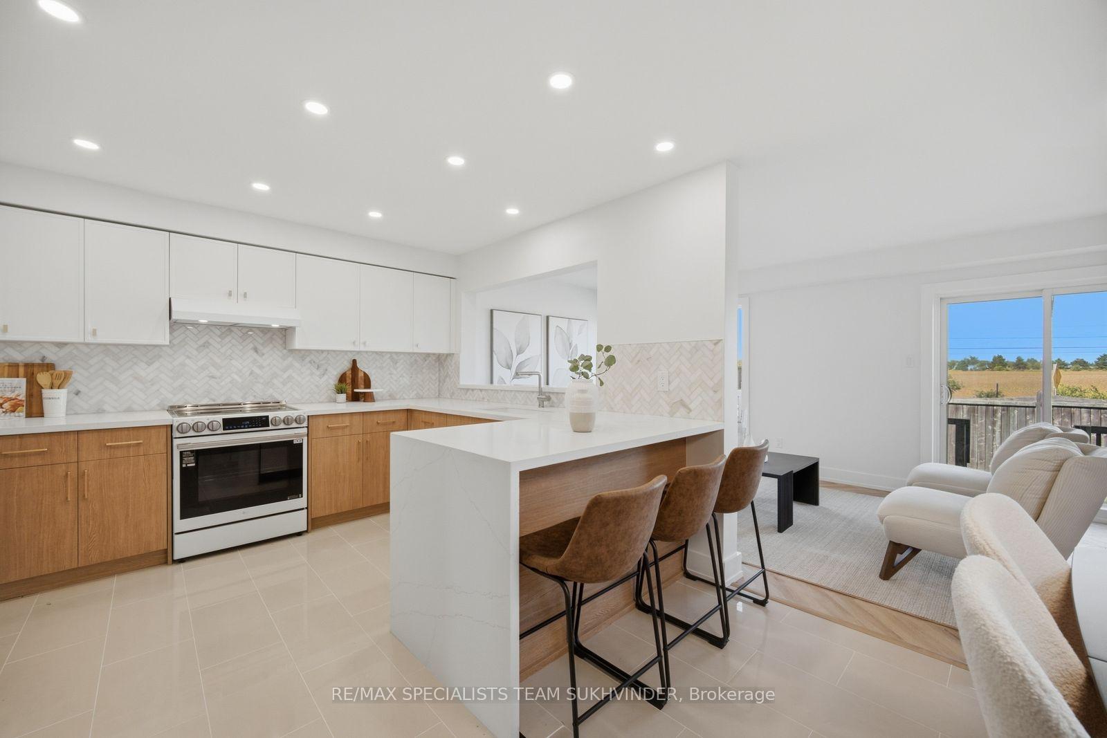 Photo 12 of 18 Alderbrook Place, Caledon, Bolton North — HOMEH