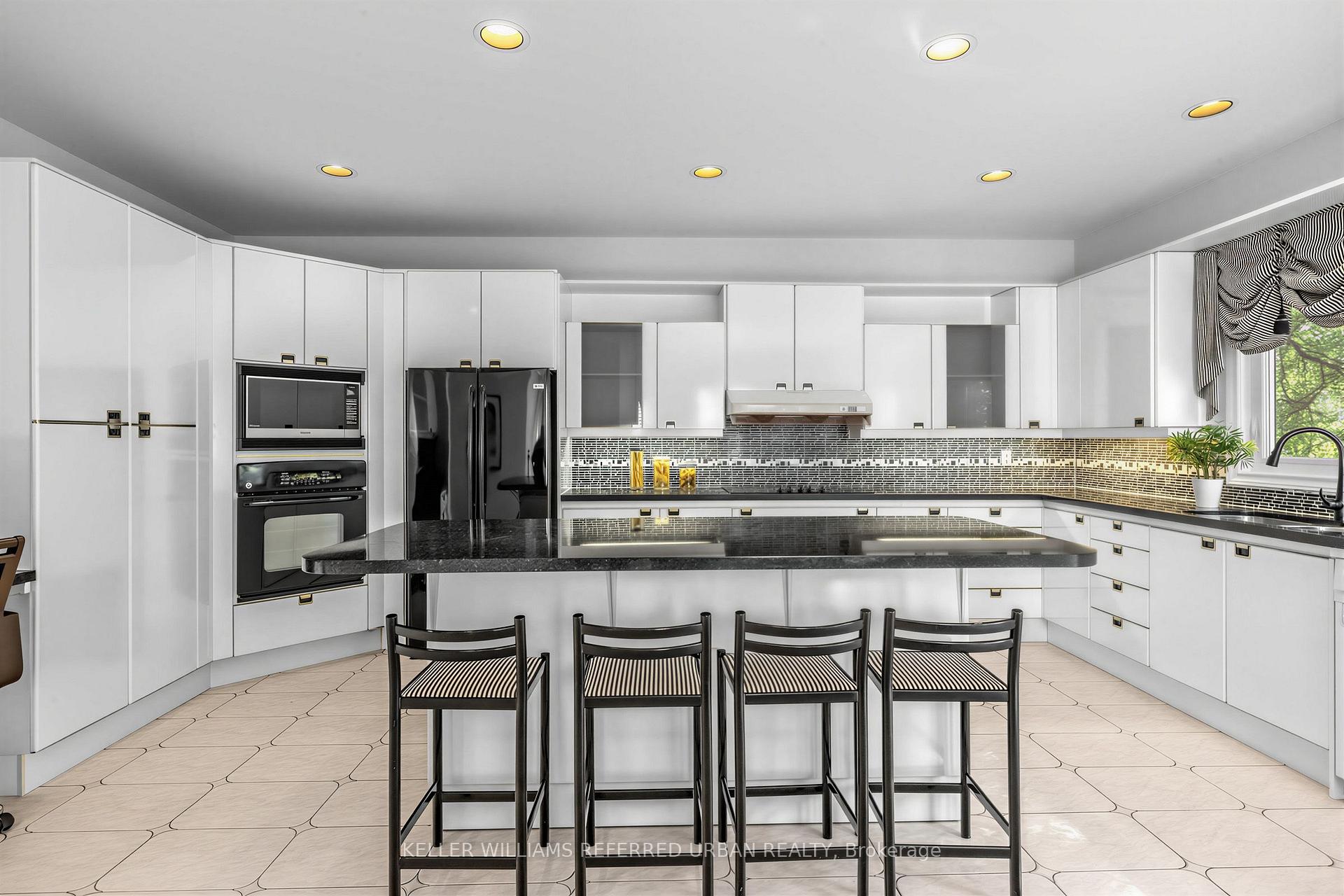 Photo 11 of 411 Cummer Avenue, North York, Newtonbrook East — HOMEH