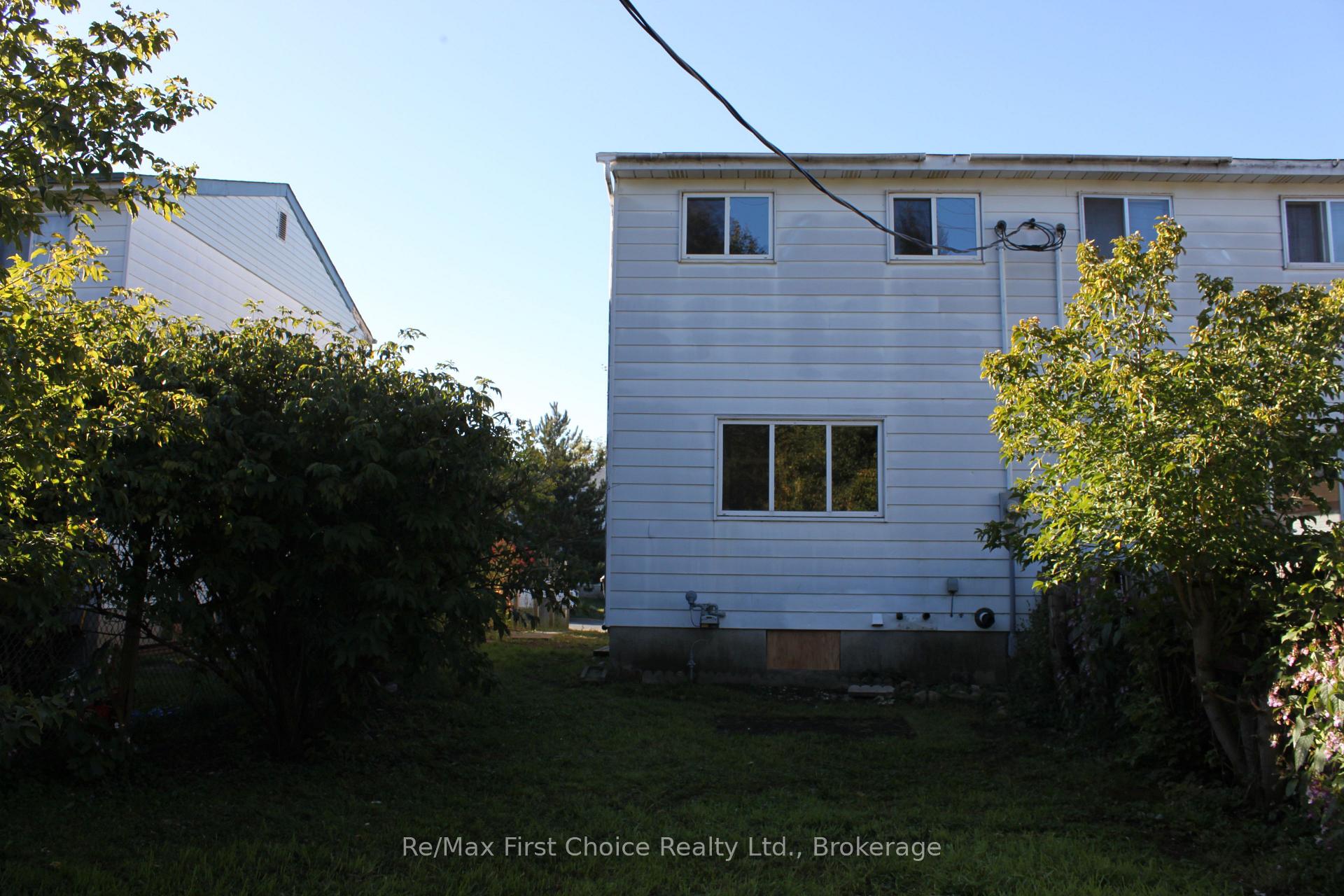 Photo 4 of 195 Limbrick Street, Thunder Bay, Northwood Park — HOMEH