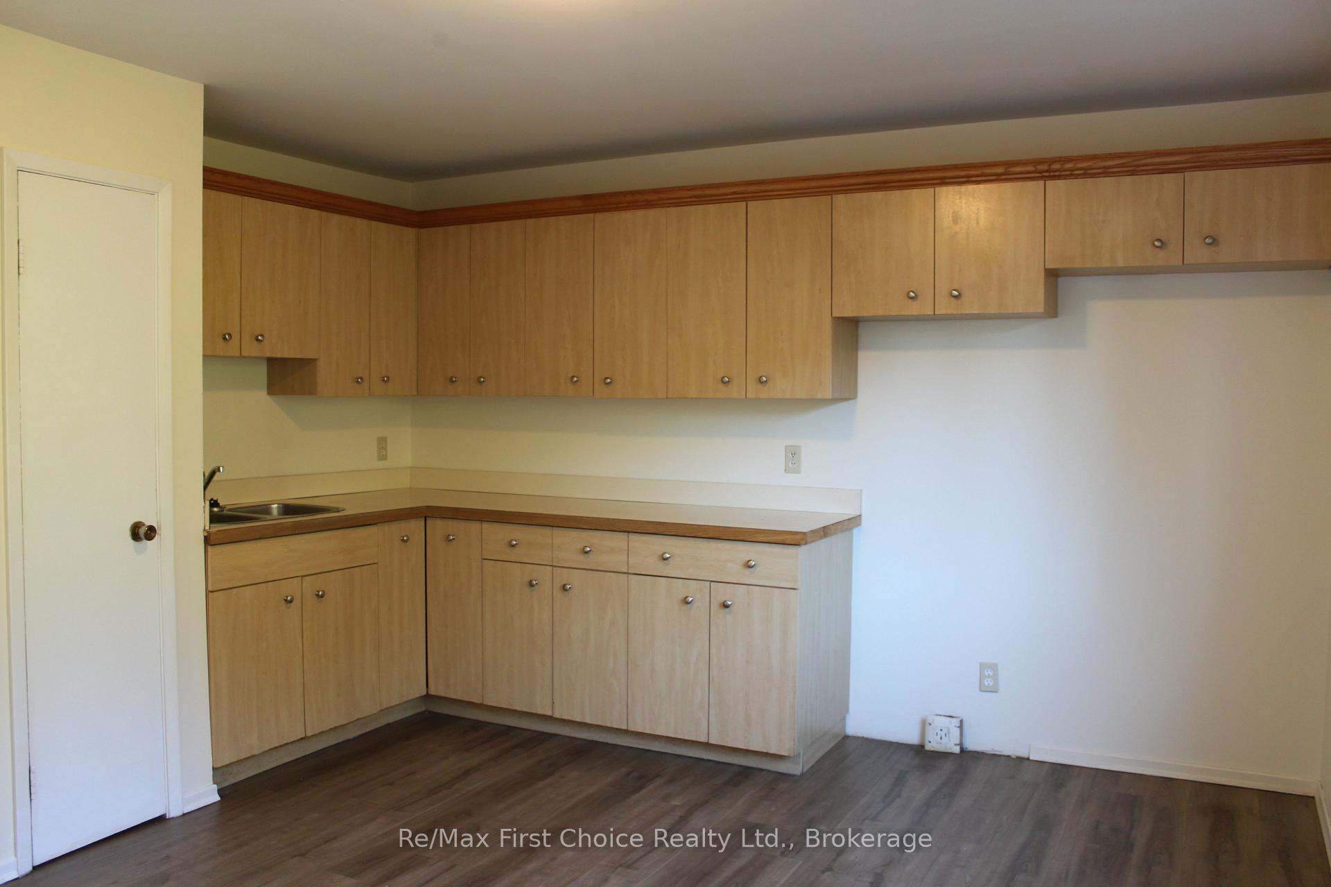 Photo 8 of 195 Limbrick Street, Thunder Bay, Northwood Park — HOMEH