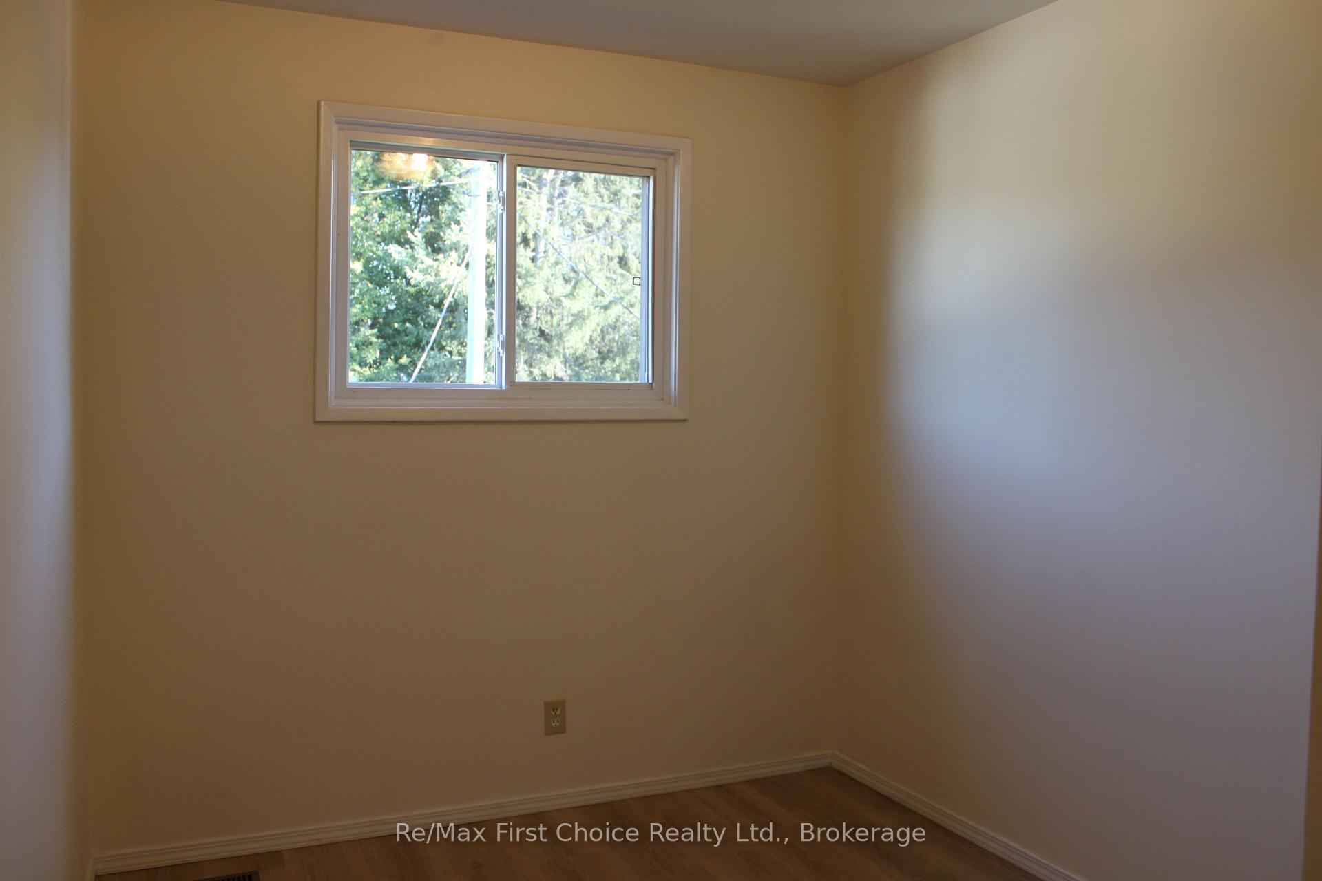 Photo 11 of 195 Limbrick Street, Thunder Bay, Northwood Park — HOMEH