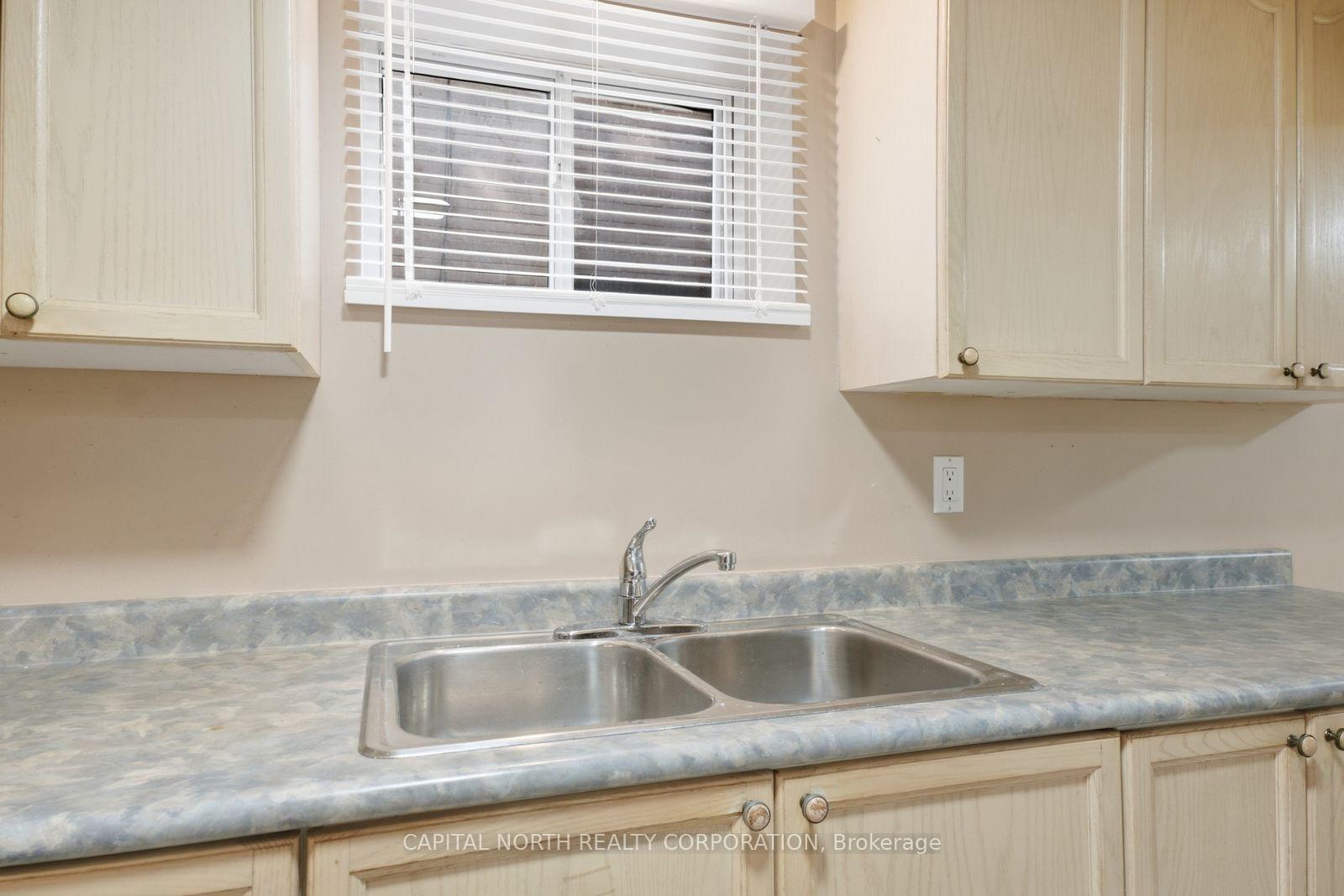 Photo 13 of Unit 3, 211 Epsom Downs Drive, North York, Downsview-Roding-CFB — HOMEH