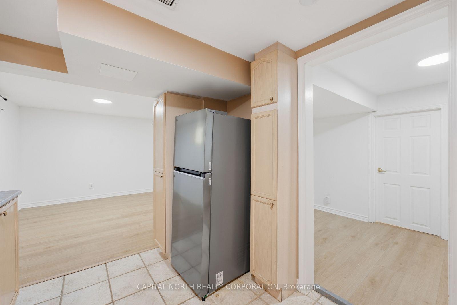 Photo 15 of Unit 3, 211 Epsom Downs Drive, North York, Downsview-Roding-CFB — HOMEH