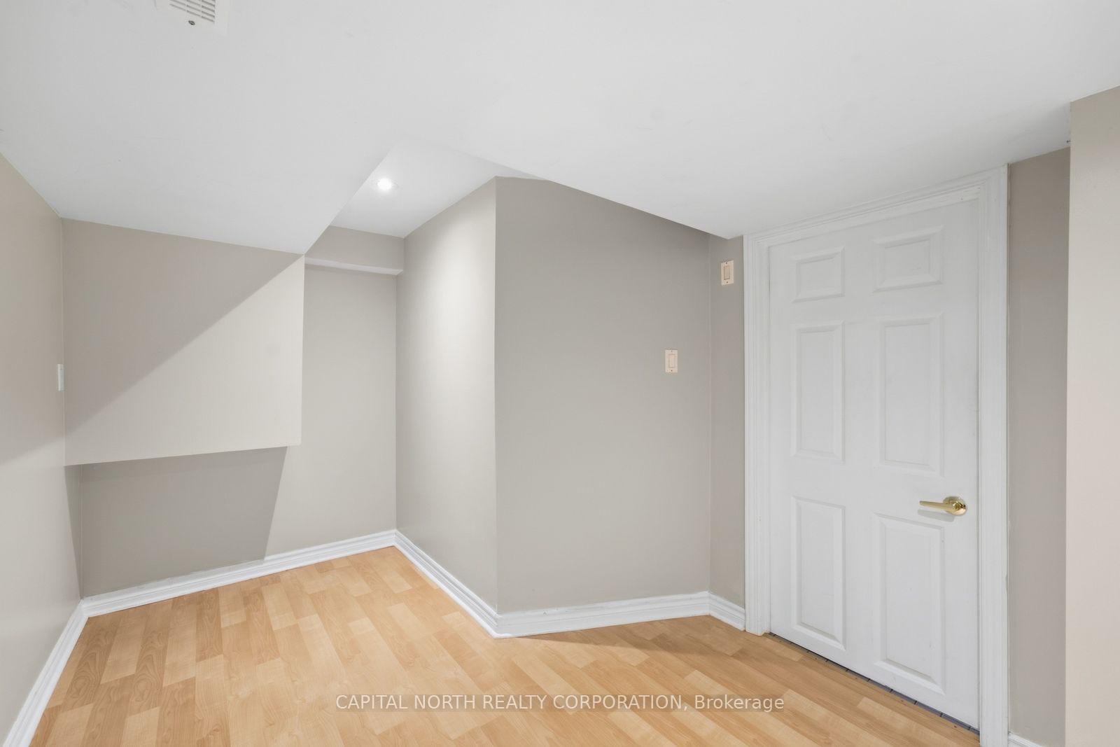 Photo 22 of Unit 3, 211 Epsom Downs Drive, North York, Downsview-Roding-CFB — HOMEH