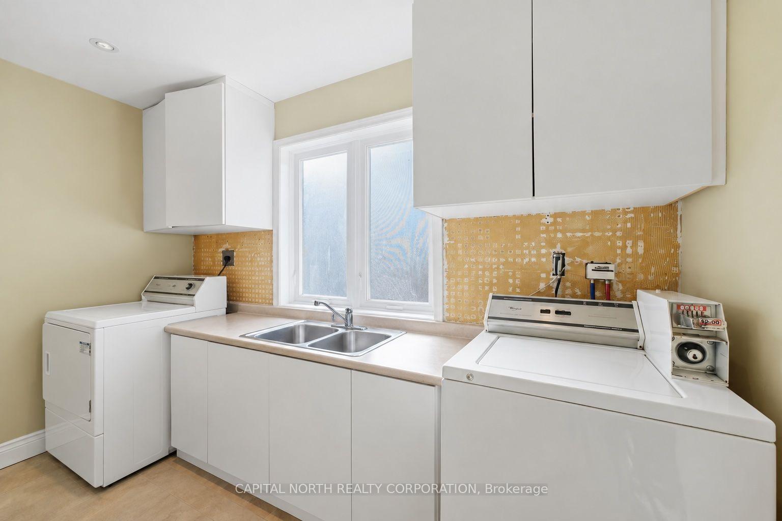 Photo 24 of Unit 3, 211 Epsom Downs Drive, North York, Downsview-Roding-CFB — HOMEH
