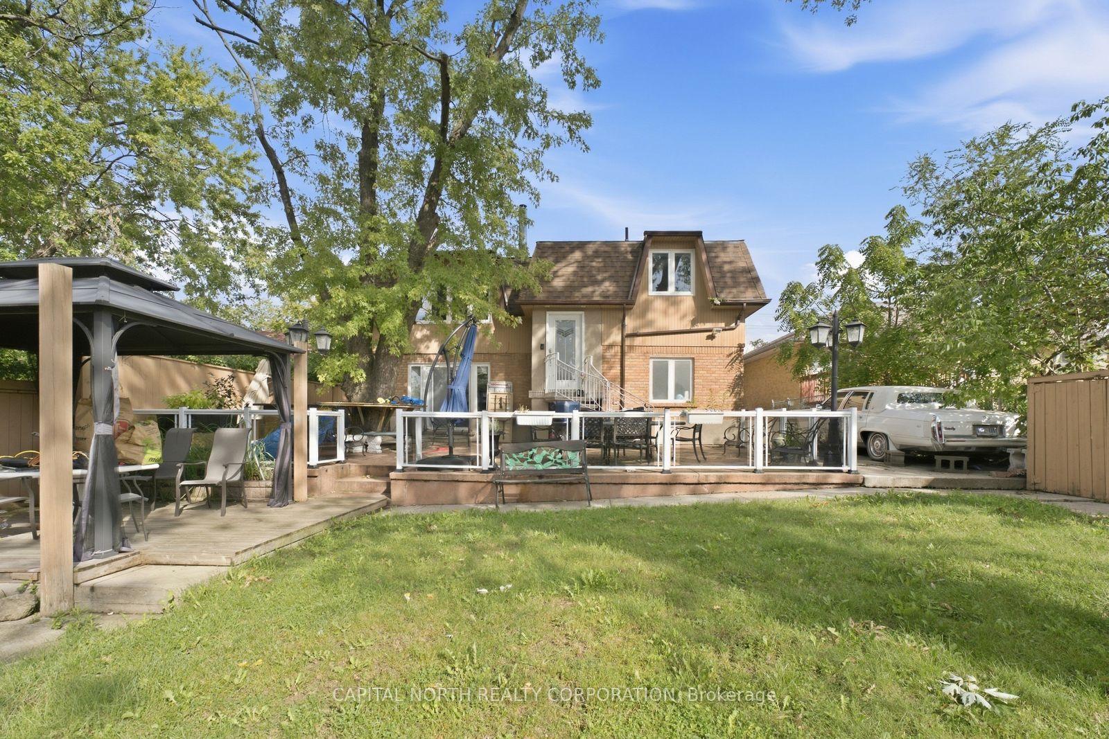 Photo 30 of Unit 3, 211 Epsom Downs Drive, North York, Downsview-Roding-CFB — HOMEH