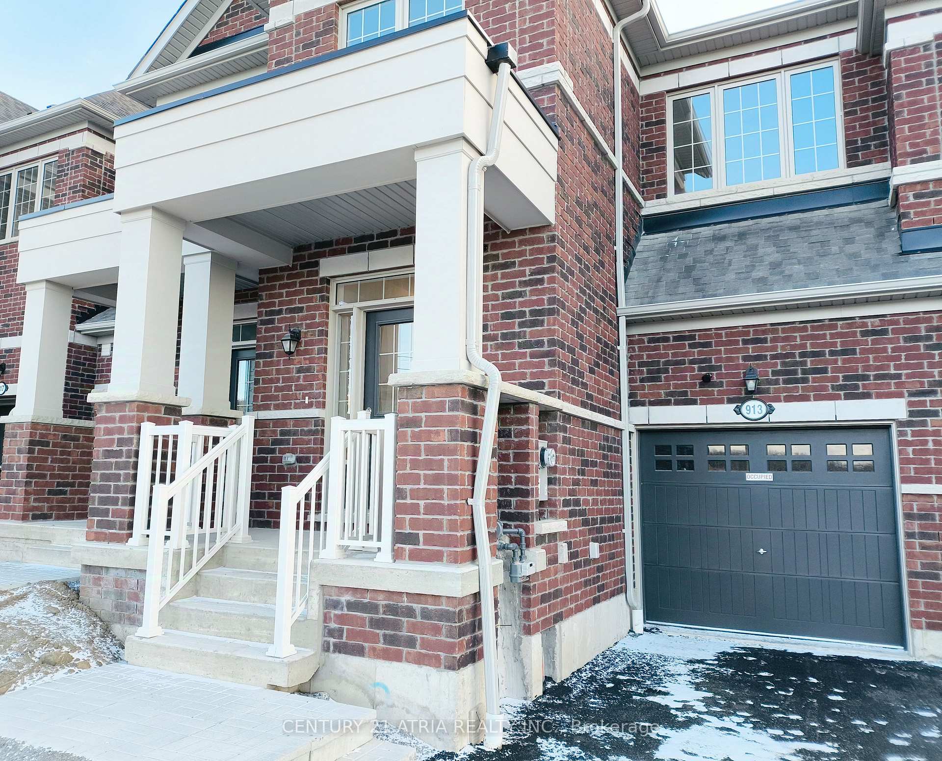 Photo 2 of 913 Elizabeth Mckenzie Drive, Pickering, Rural Pickering — HOMEH