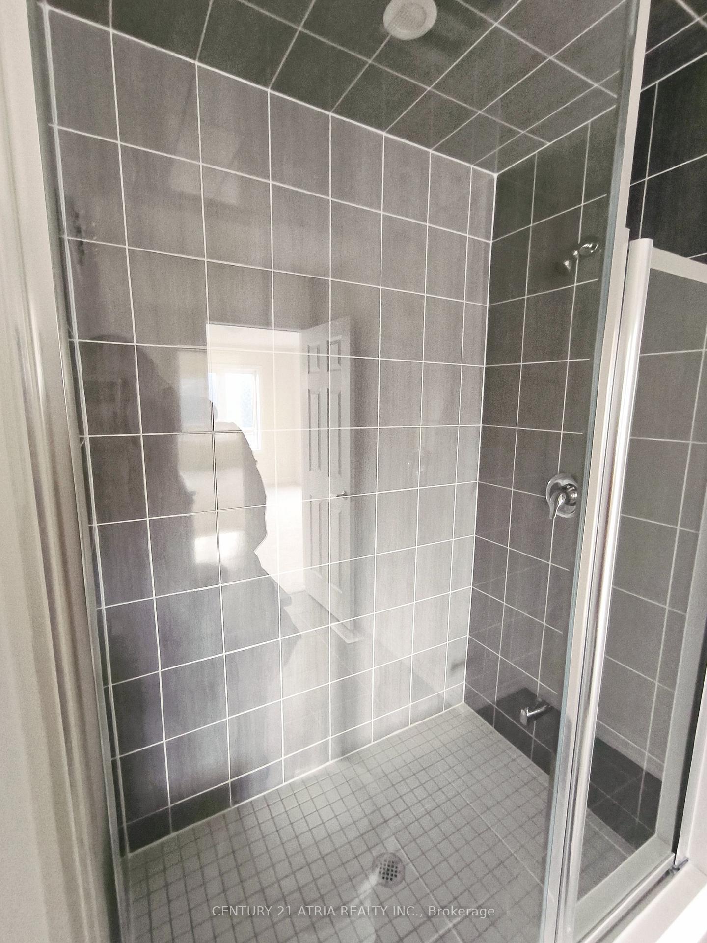 Photo 14 of 913 Elizabeth Mckenzie Drive, Pickering, Rural Pickering — HOMEH