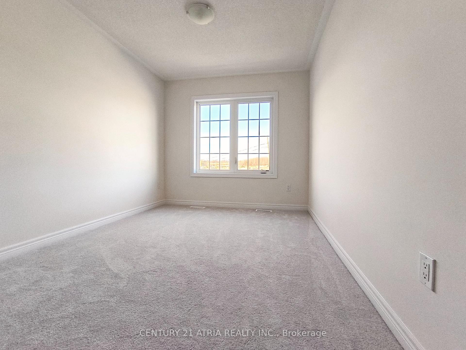 Photo 16 of 913 Elizabeth Mckenzie Drive, Pickering, Rural Pickering — HOMEH