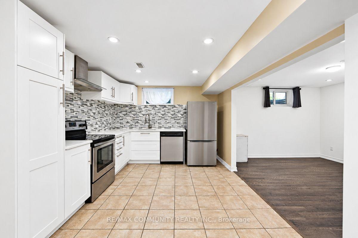Photo 5 of Unit Bsmt, 52 Maple Avenue, Halton Hills, Georgetown — HOMEH