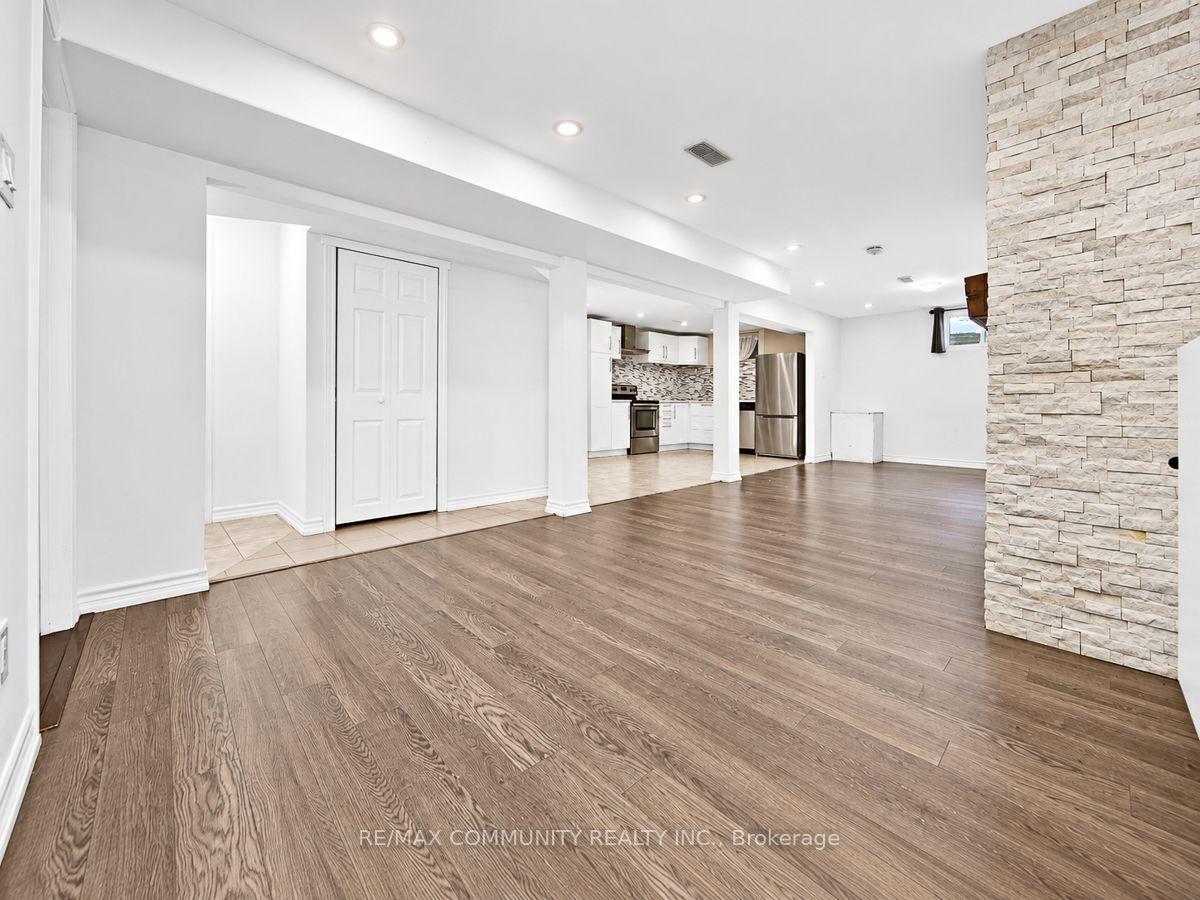 Photo 13 of Unit Bsmt, 52 Maple Avenue, Halton Hills, Georgetown — HOMEH