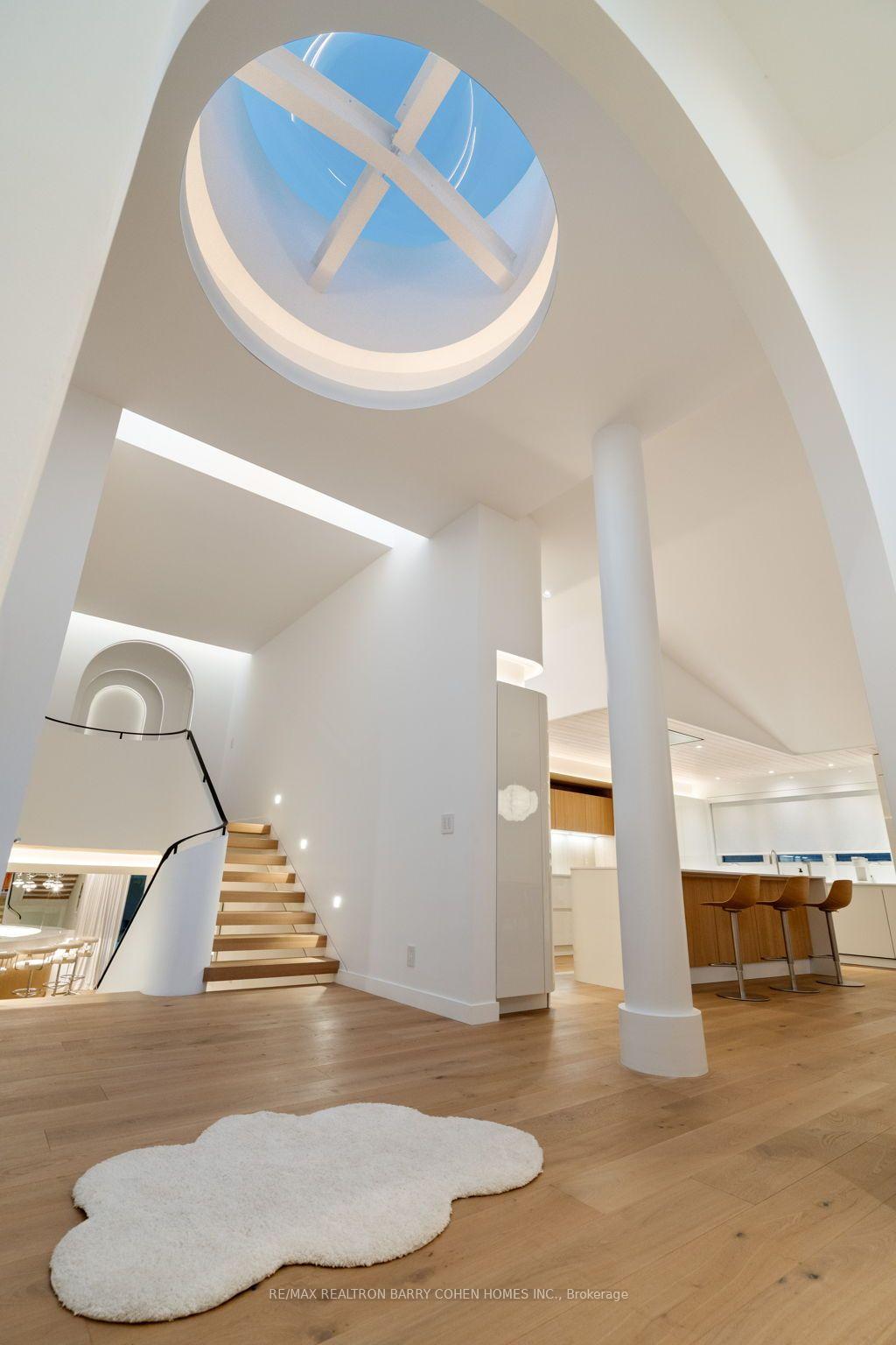 Photo 9 of 6 Denmark Crescent, North York, Westminster-Branson — HOMEH