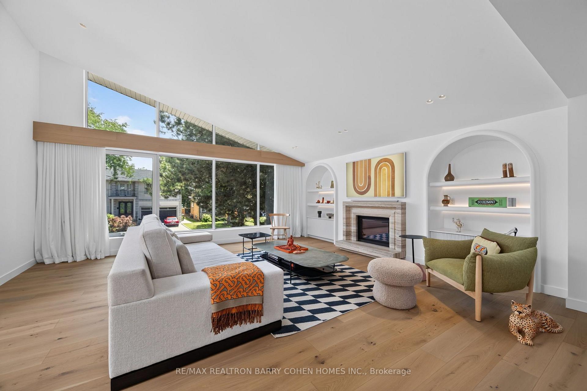 Photo 10 of 6 Denmark Crescent, North York, Westminster-Branson — HOMEH