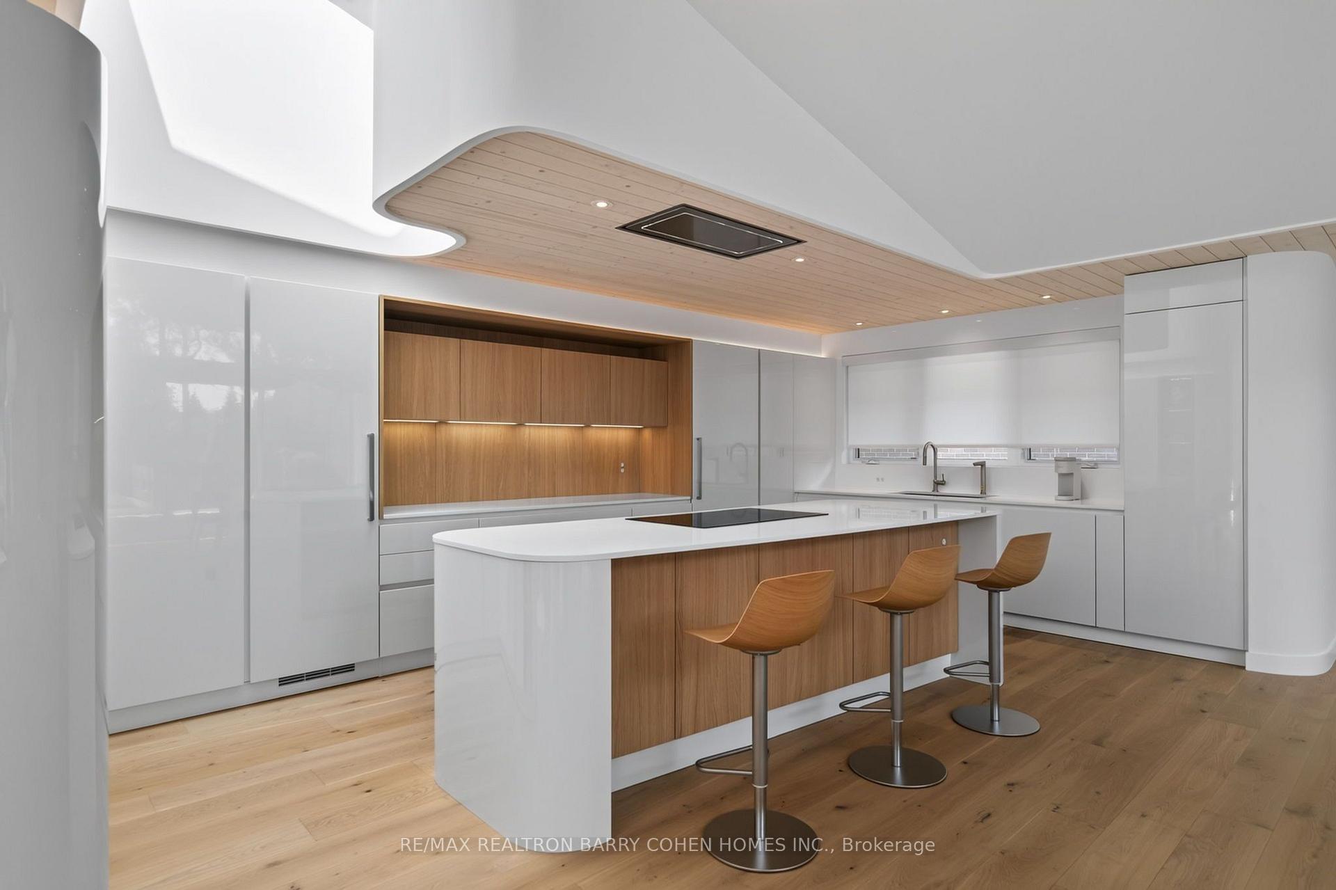 Photo 14 of 6 Denmark Crescent, North York, Westminster-Branson — HOMEH