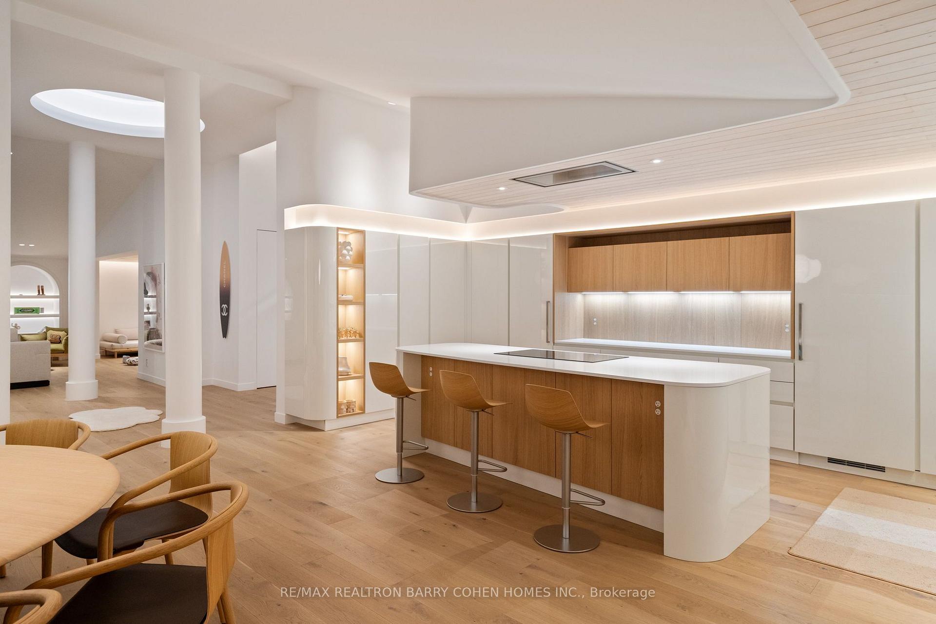 Photo 15 of 6 Denmark Crescent, North York, Westminster-Branson — HOMEH