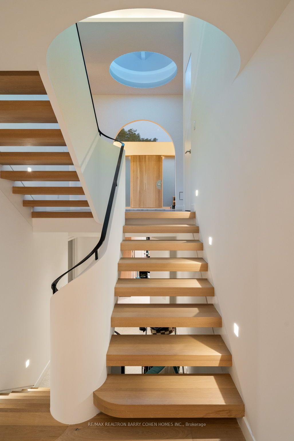 Photo 40 of 6 Denmark Crescent, North York, Westminster-Branson — HOMEH