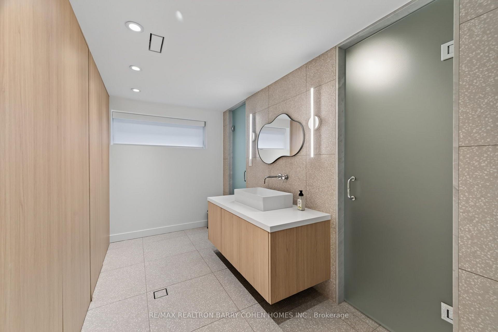 Photo 41 of 6 Denmark Crescent, North York, Westminster-Branson — HOMEH