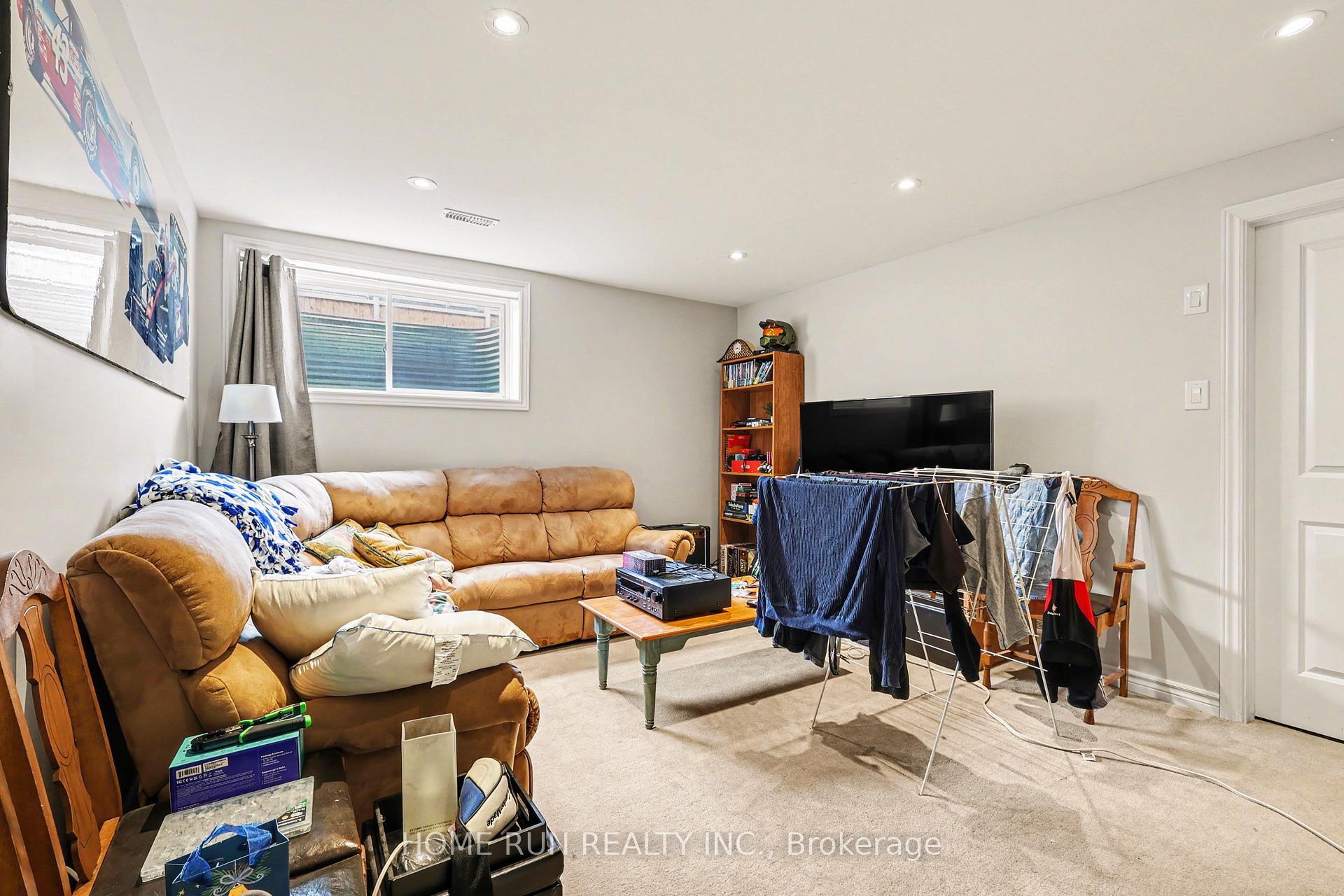 Photo 18 of 257 Dolce Crescent, Ottawa, Riverside South/Gloucester Glen — HOMEH