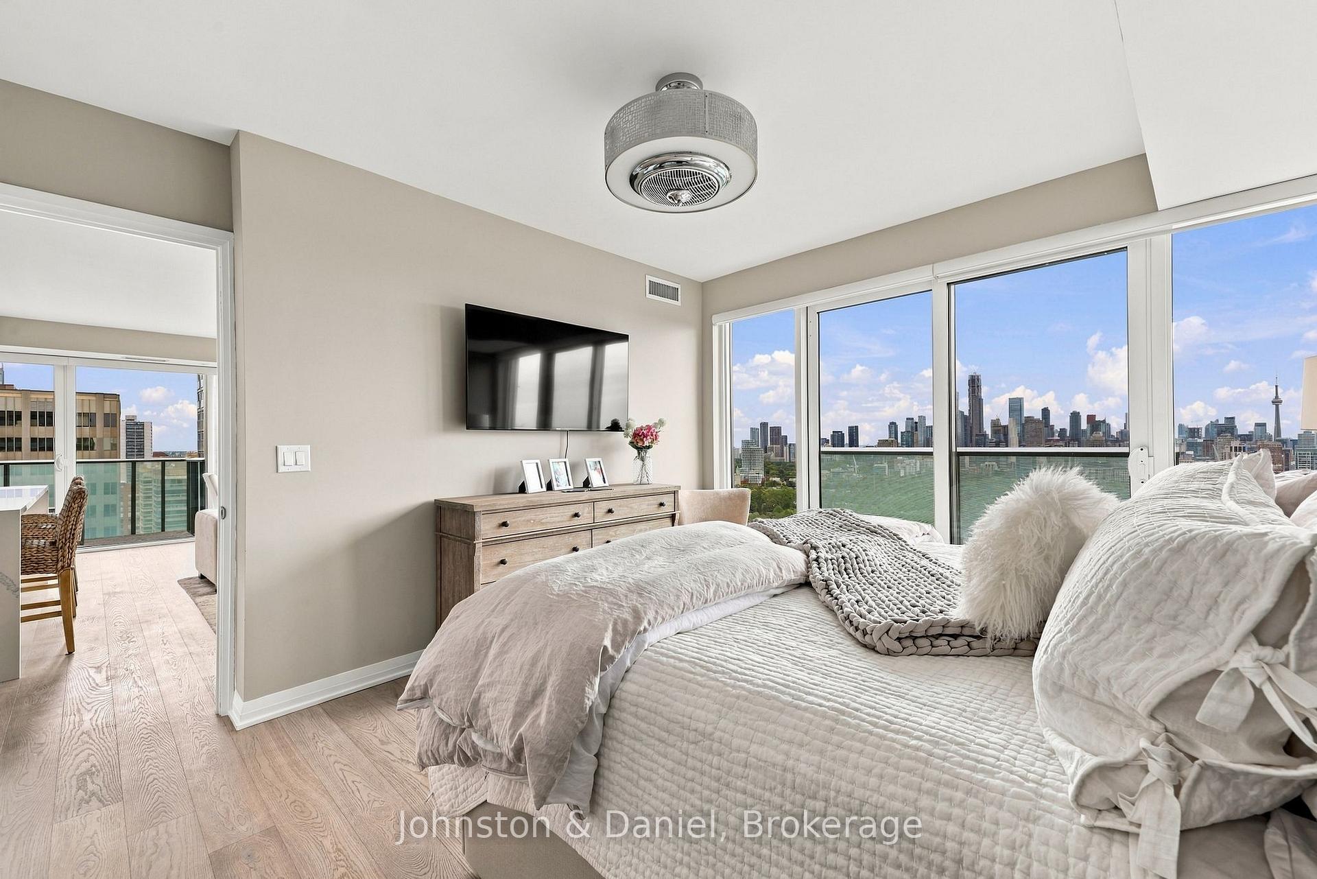 Photo 16 of Unit 2010, 99 Foxbar Road, Toronto, Yonge-St. Clair — HOMEH