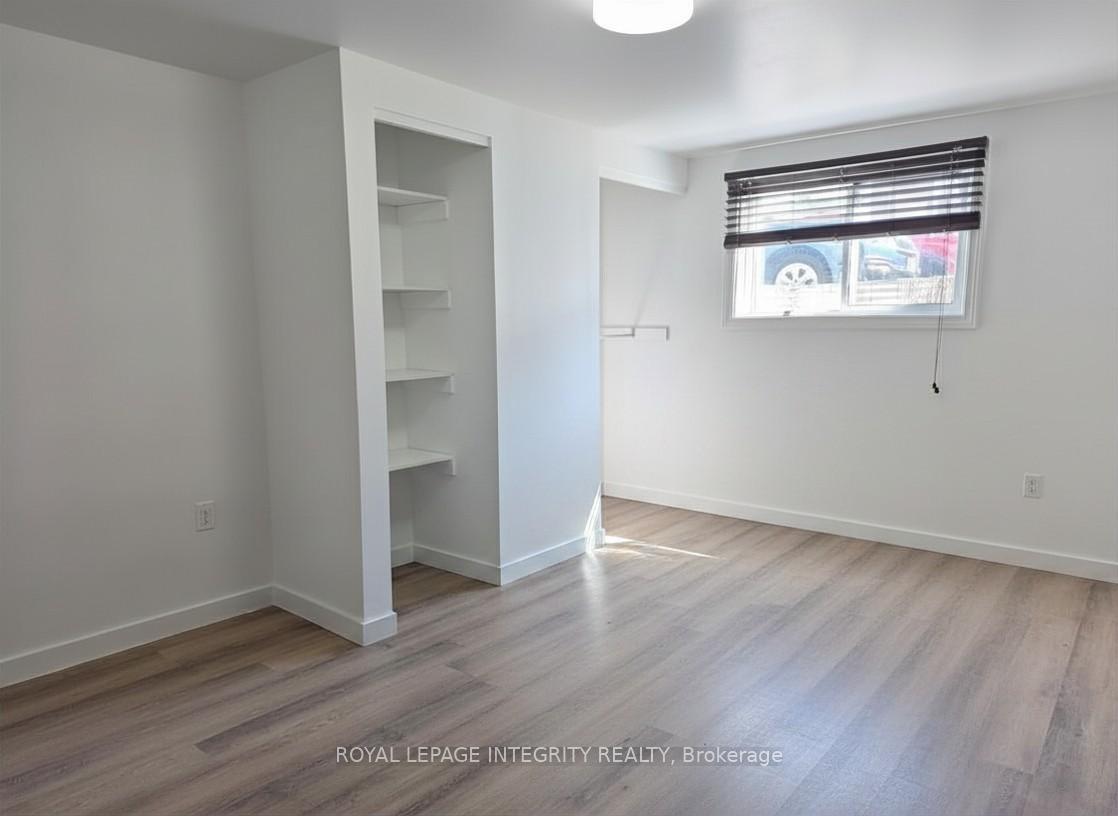 Photo 16 of 176 Oakridge Boulevard, Ottawa, Meadowlands/Crestview — HOMEH