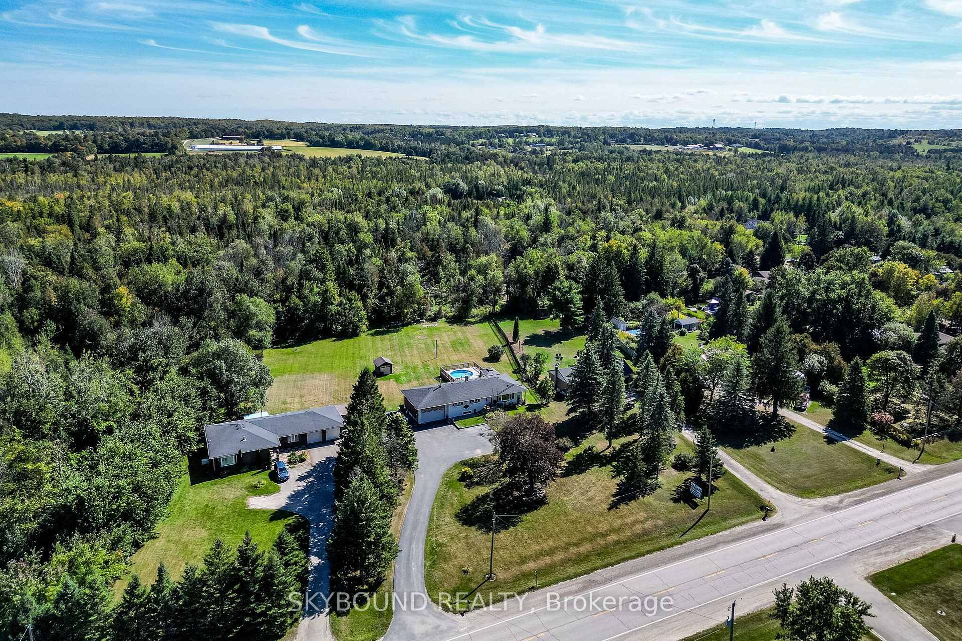 Photo 13 of 9509 Highway 124 Road, Erin, Rural Erin — HOMEH