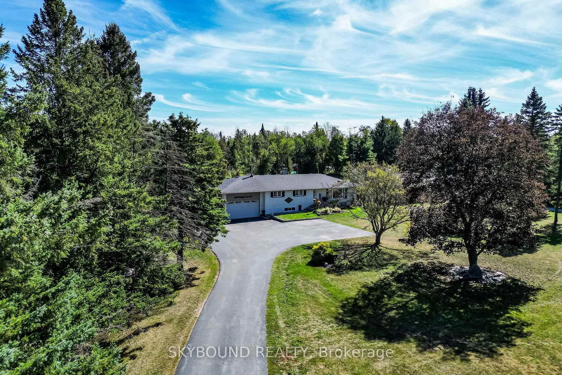Photo 10 of 9509 Highway 124 Road, Erin, Rural Erin — HOMEH