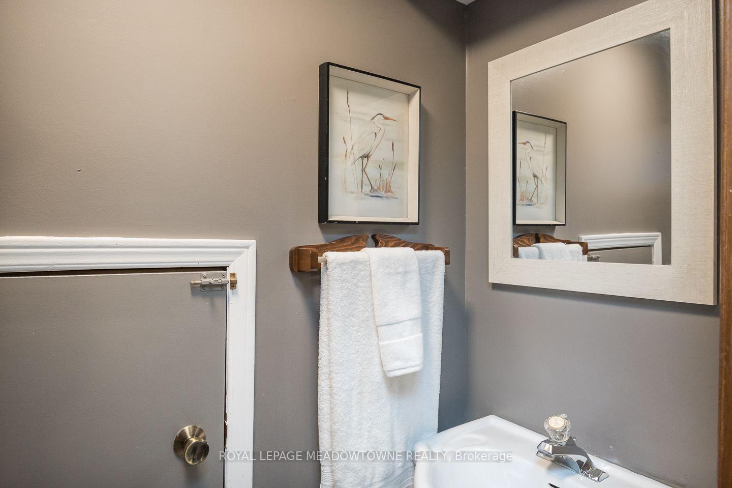 Photo 34 of 584 Hayward Crescent, Milton, Timberlea — HOMEH