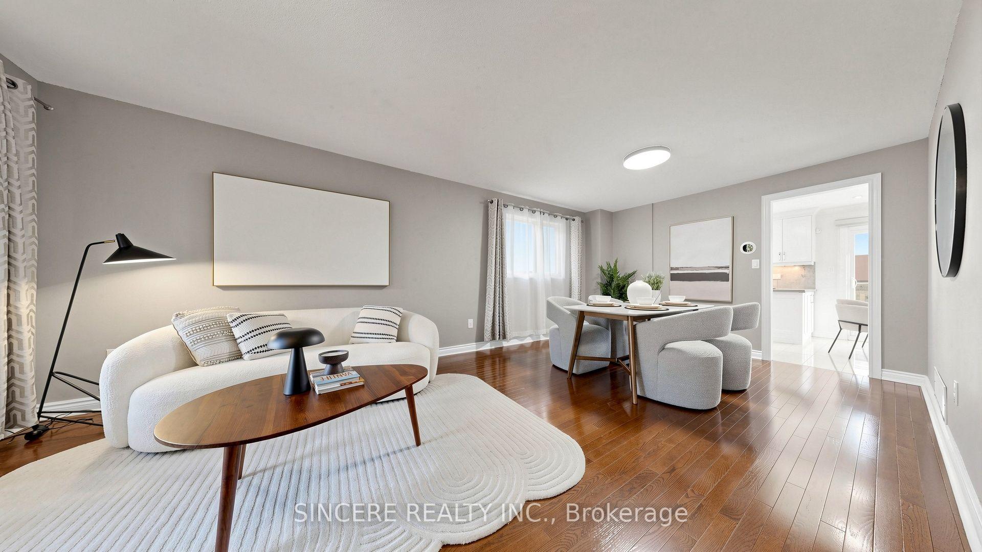 Photo 4 of 25 Ridgefield Crescent, Vaughan, Maple — HOMEH