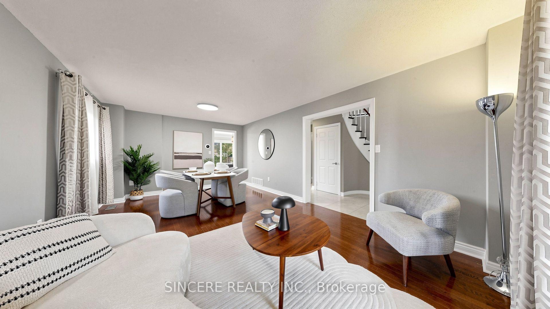 Photo 5 of 25 Ridgefield Crescent, Vaughan, Maple — HOMEH