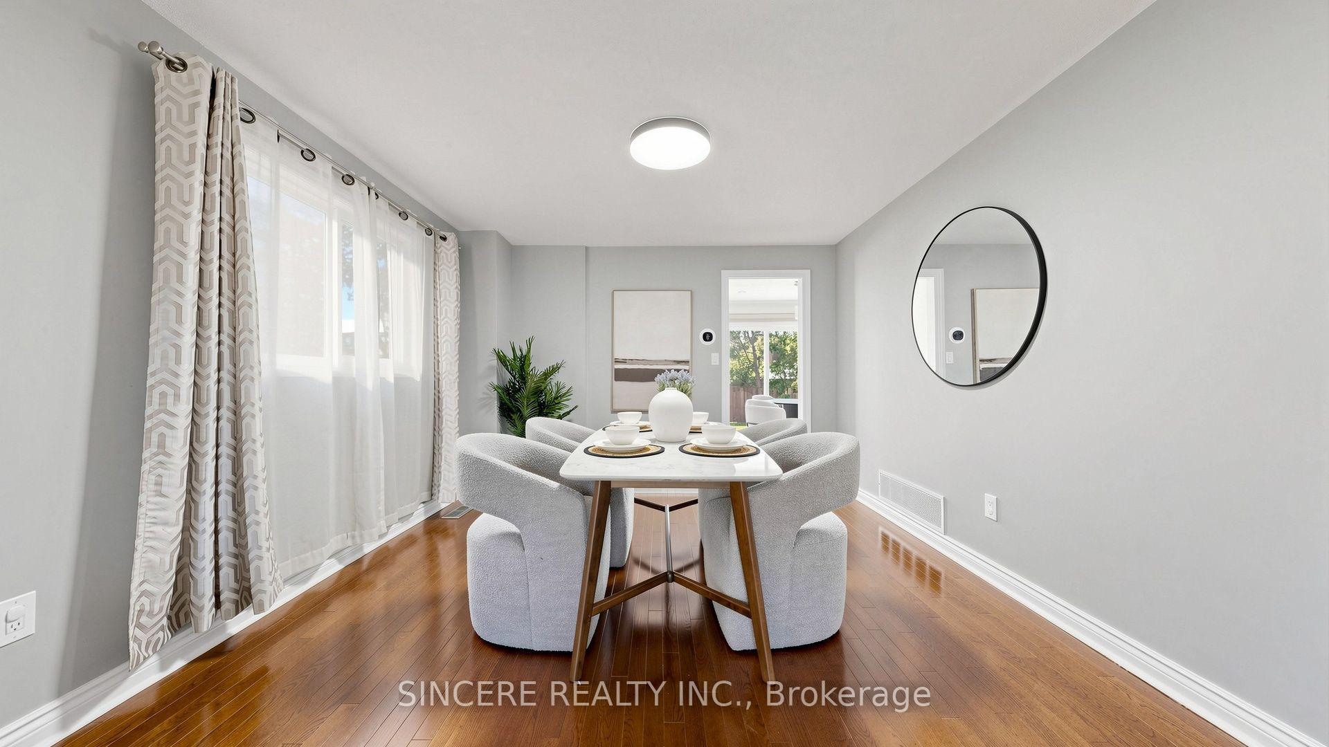 Photo 6 of 25 Ridgefield Crescent, Vaughan, Maple — HOMEH