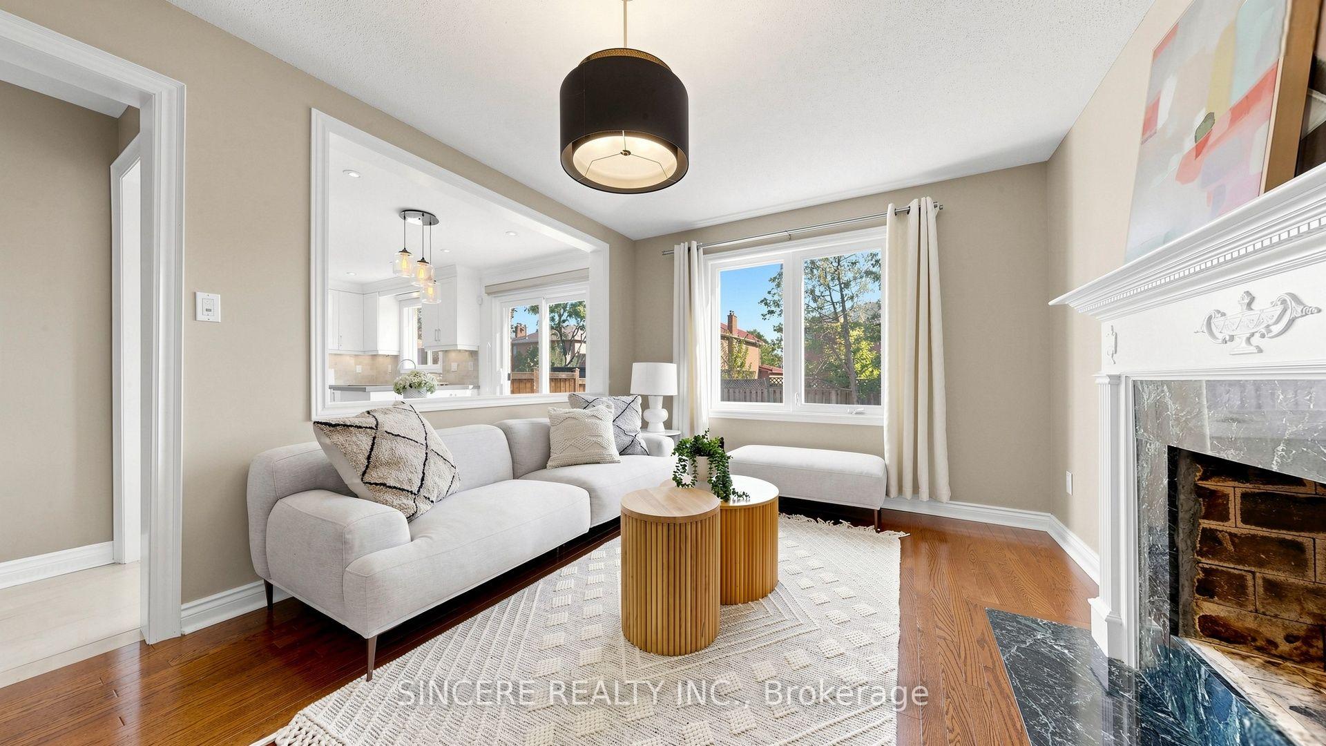 Photo 12 of 25 Ridgefield Crescent, Vaughan, Maple — HOMEH