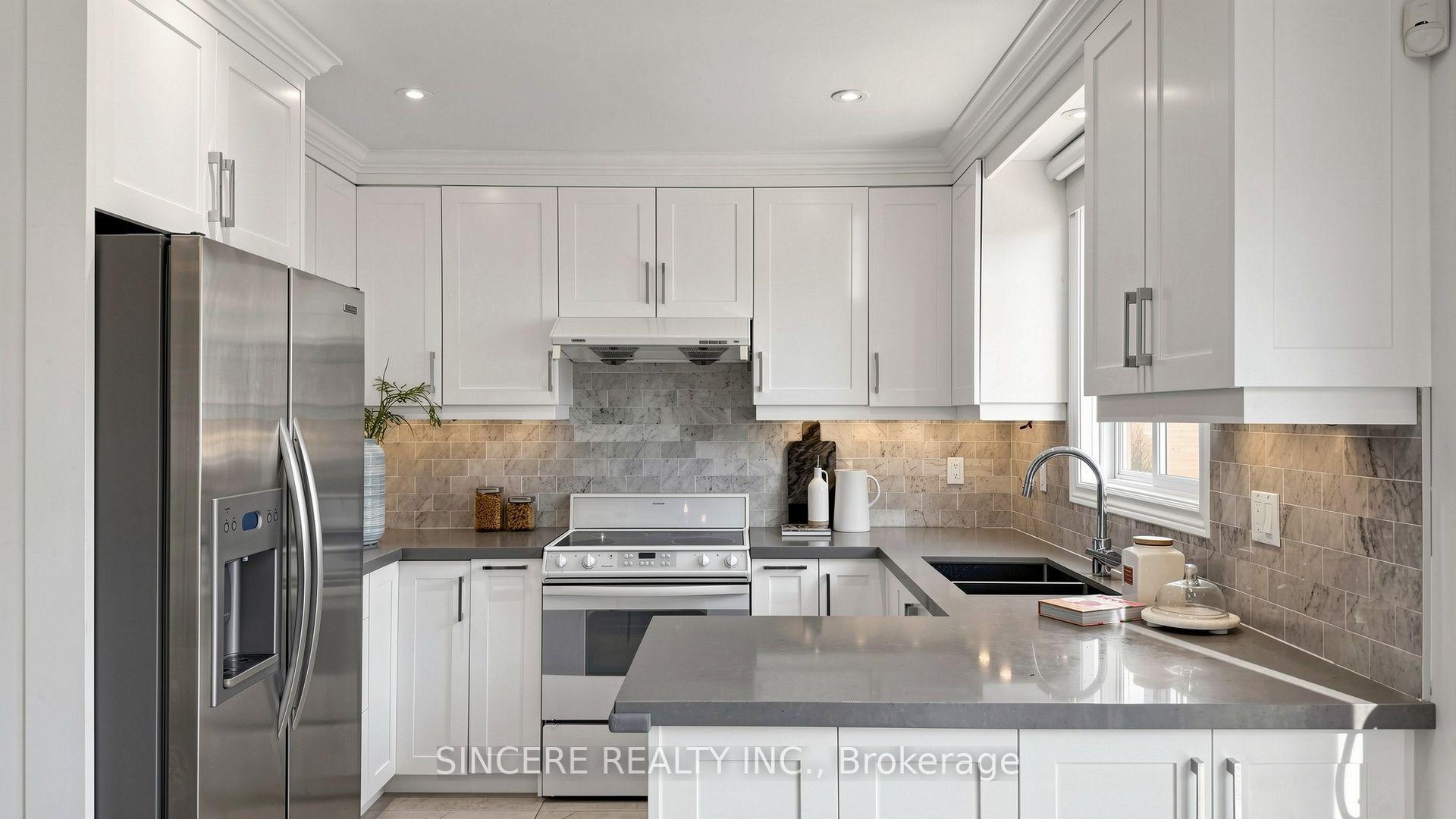 Photo 19 of 25 Ridgefield Crescent, Vaughan, Maple — HOMEH