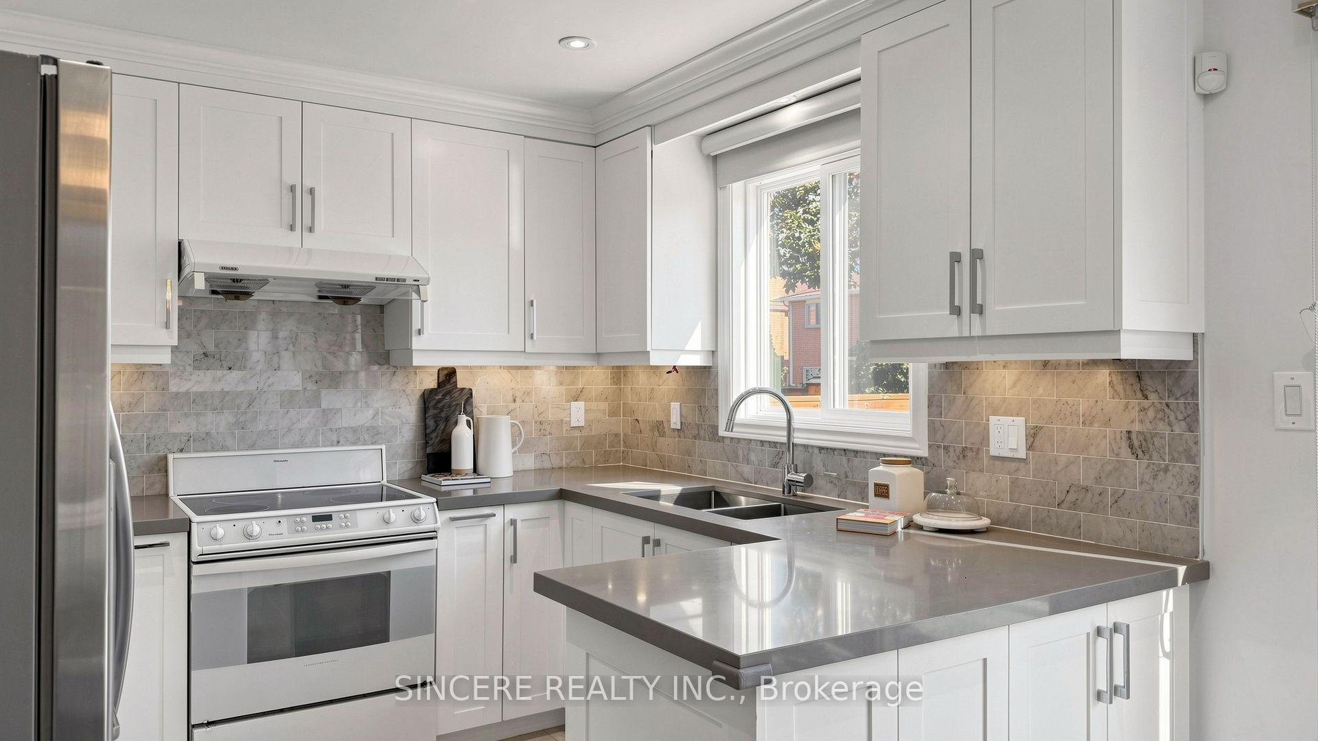 Photo 20 of 25 Ridgefield Crescent, Vaughan, Maple — HOMEH