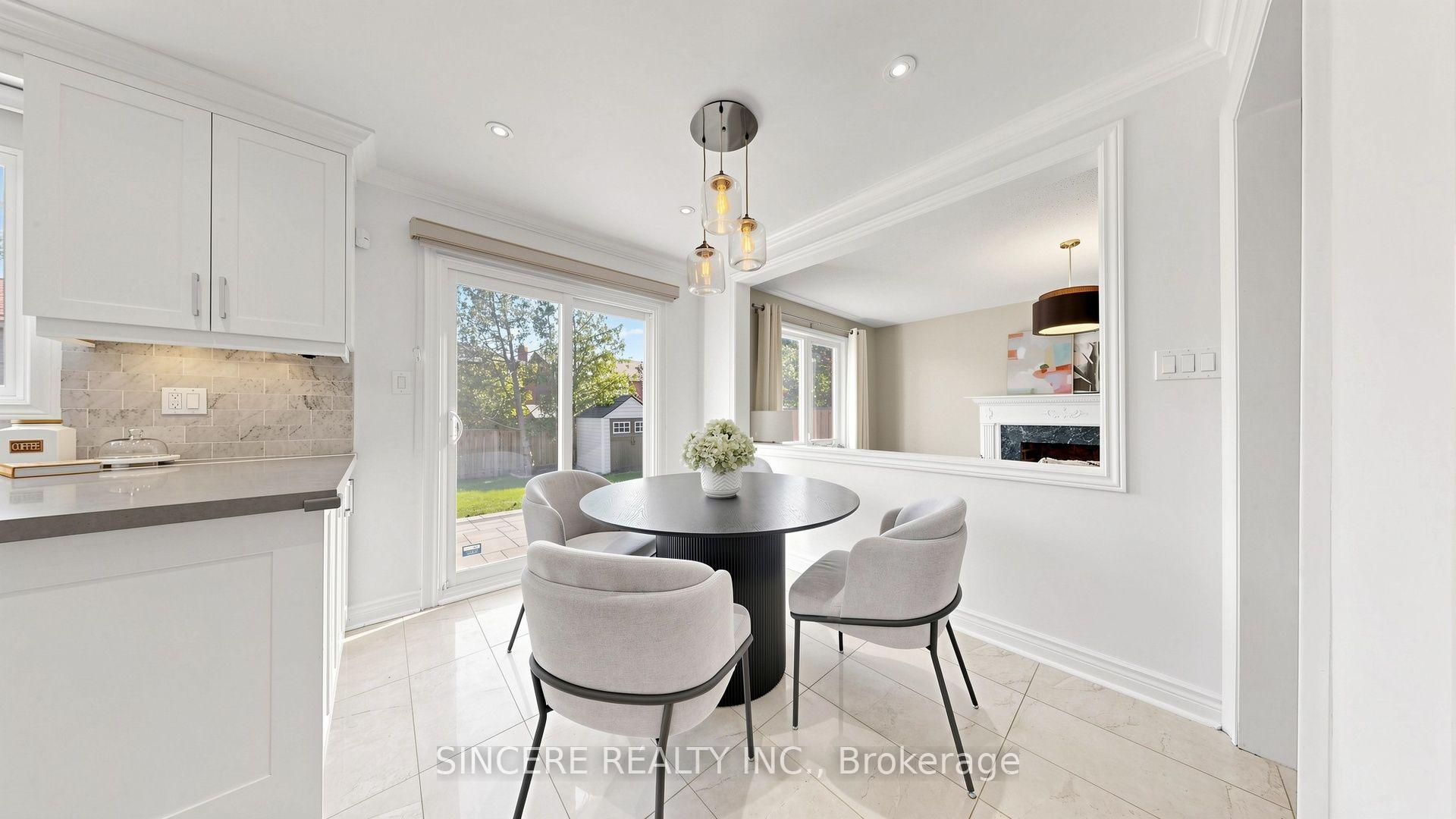 Photo 22 of 25 Ridgefield Crescent, Vaughan, Maple — HOMEH