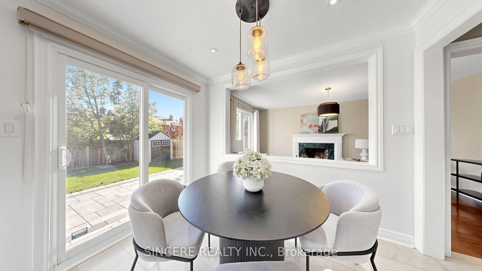 Photo 23 of 25 Ridgefield Crescent, Vaughan, Maple — HOMEH