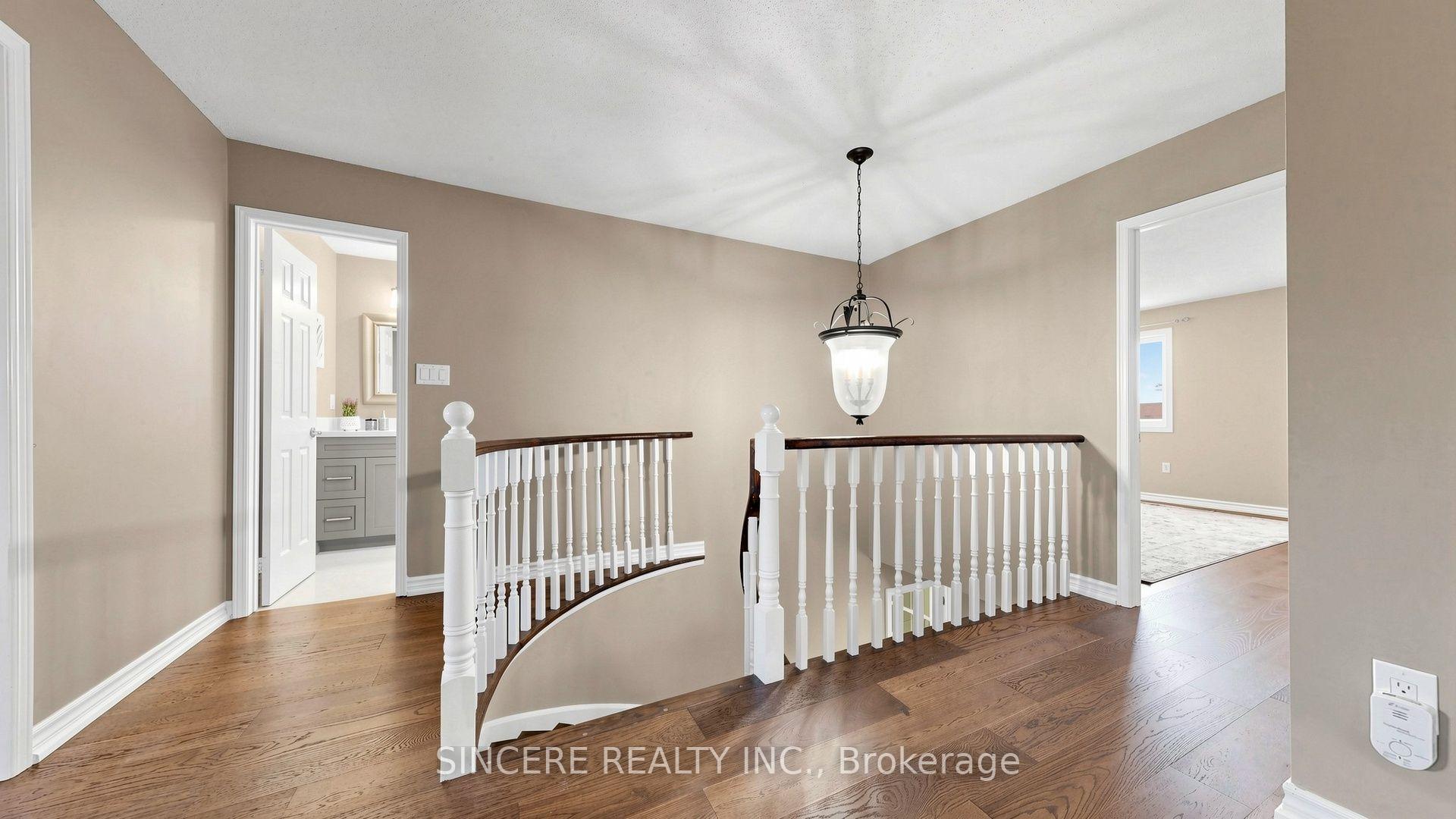 Photo 30 of 25 Ridgefield Crescent, Vaughan, Maple — HOMEH