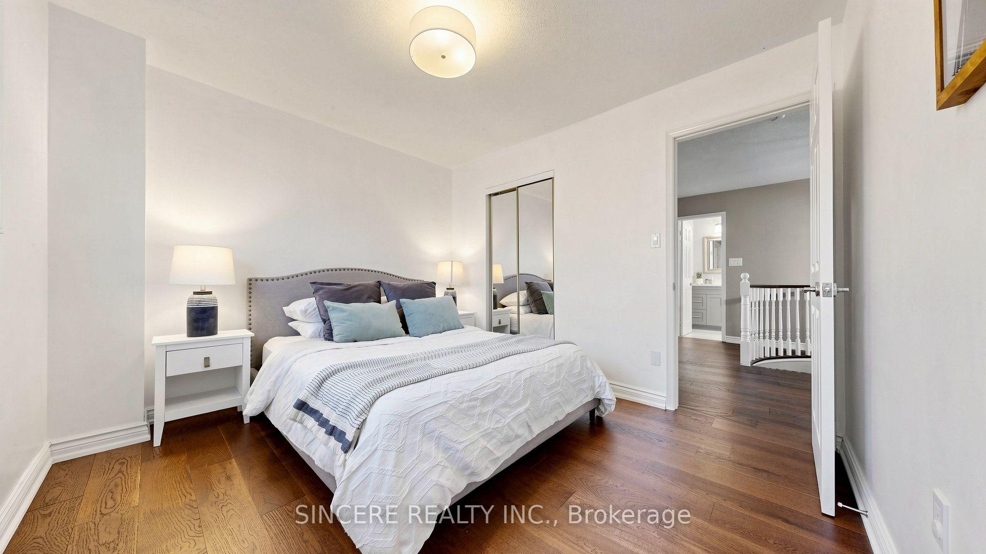 Photo 43 of 25 Ridgefield Crescent, Vaughan, Maple — HOMEH