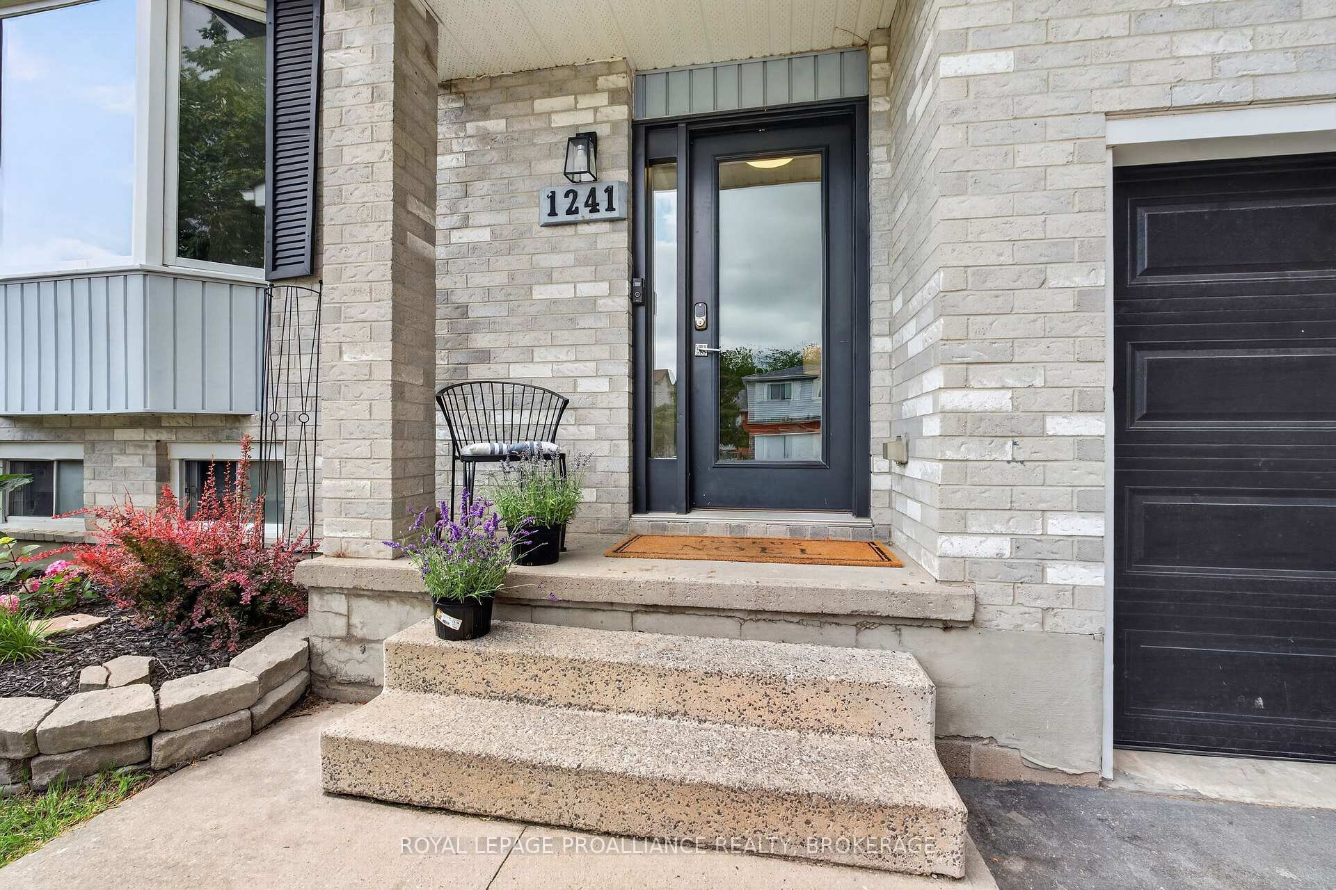 Photo 2 of 1241 Juniper Drive, Kingston, City Northwest — HOMEH