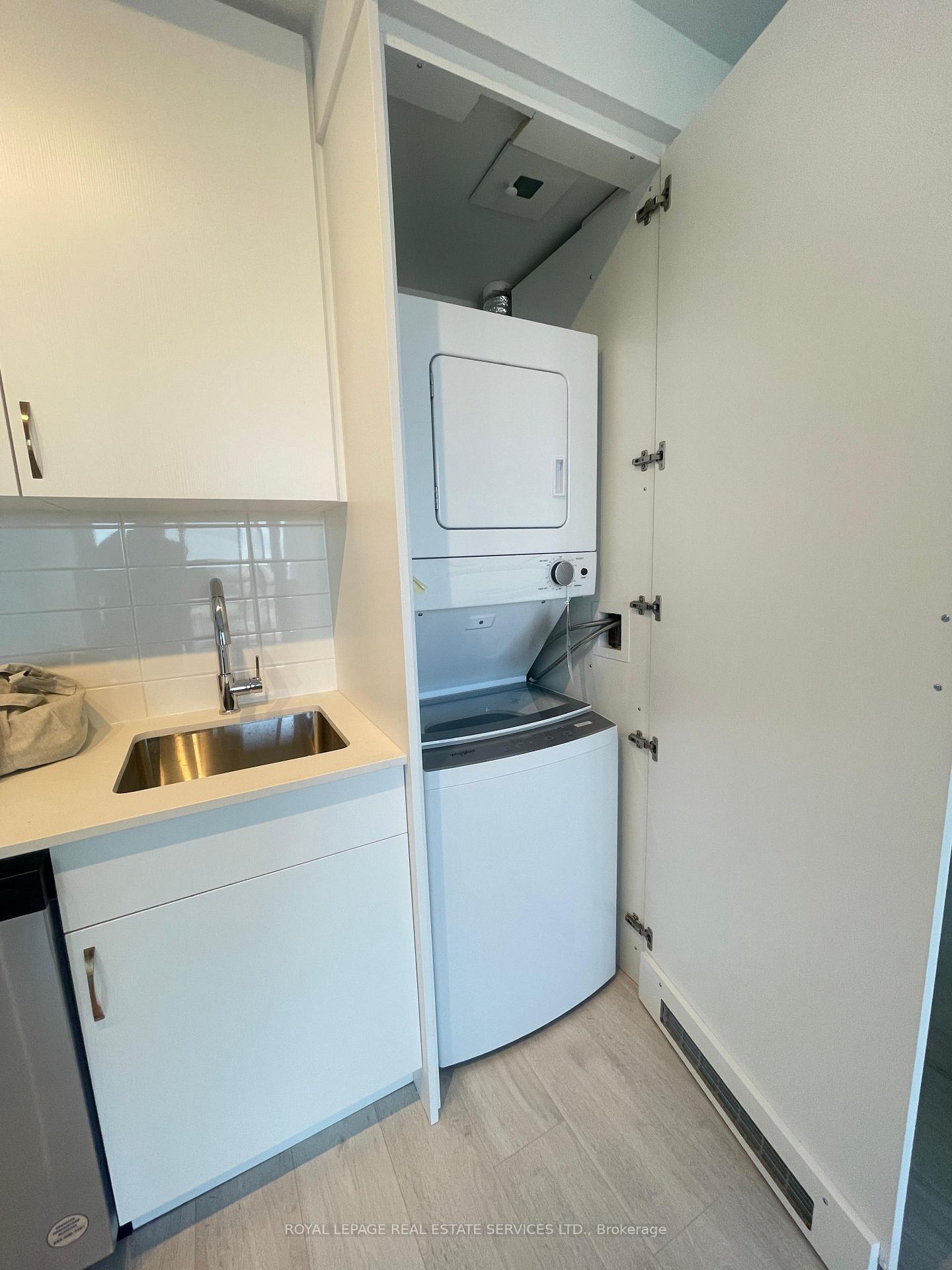 Photo 6 of Unit 518, 412 Silver Maple Road, Oakville, Joshua Meadows — HOMEH