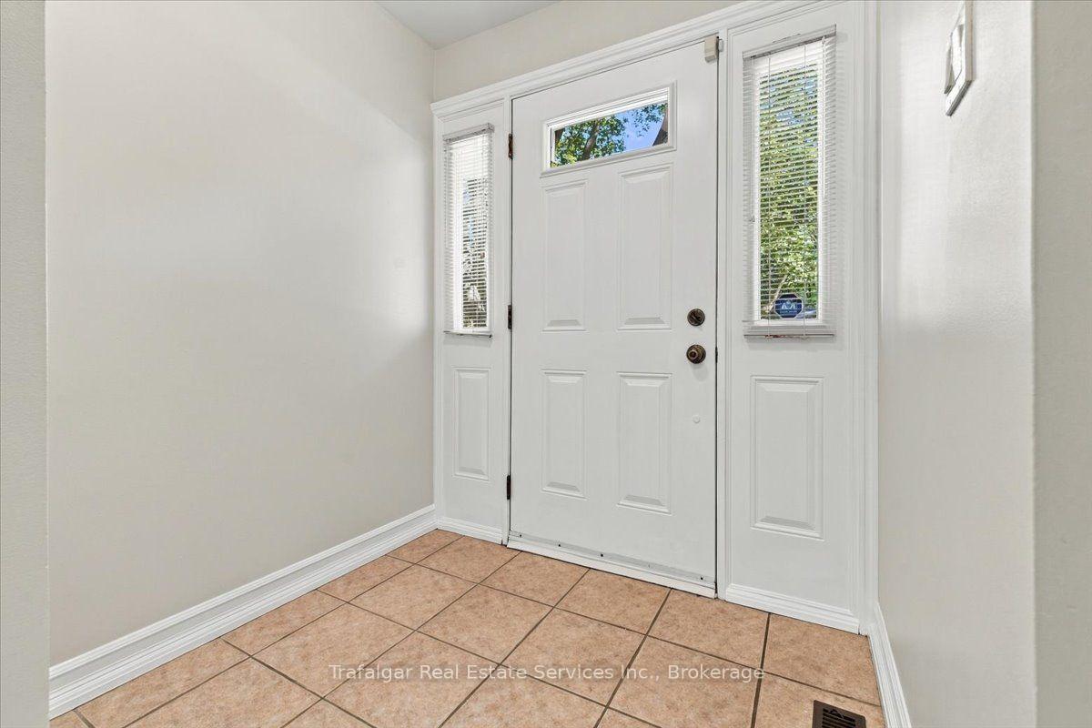 Photo 7 of 461 Maple Avenue, Oakville, Old Oakville — HOMEH
