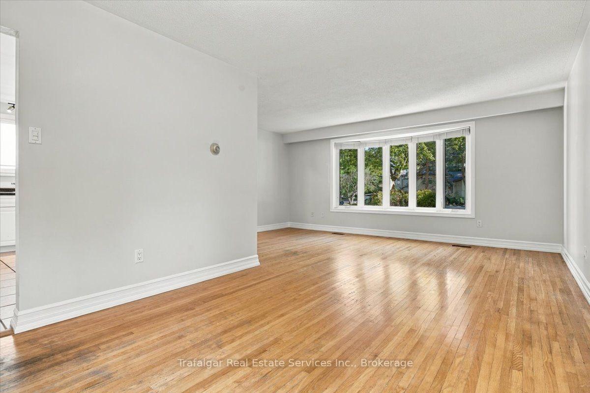 Photo 13 of 461 Maple Avenue, Oakville, Old Oakville — HOMEH