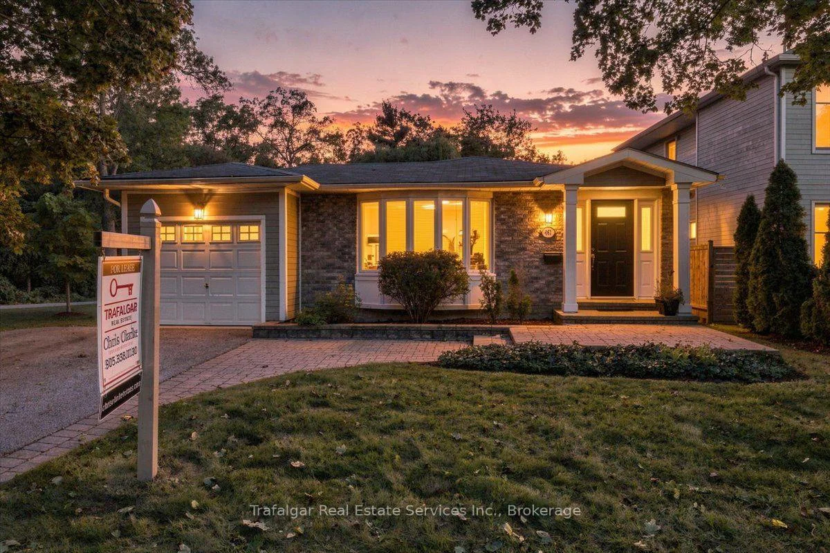 Photo 4 of 461 Maple Avenue, Oakville, Old Oakville — HOMEH