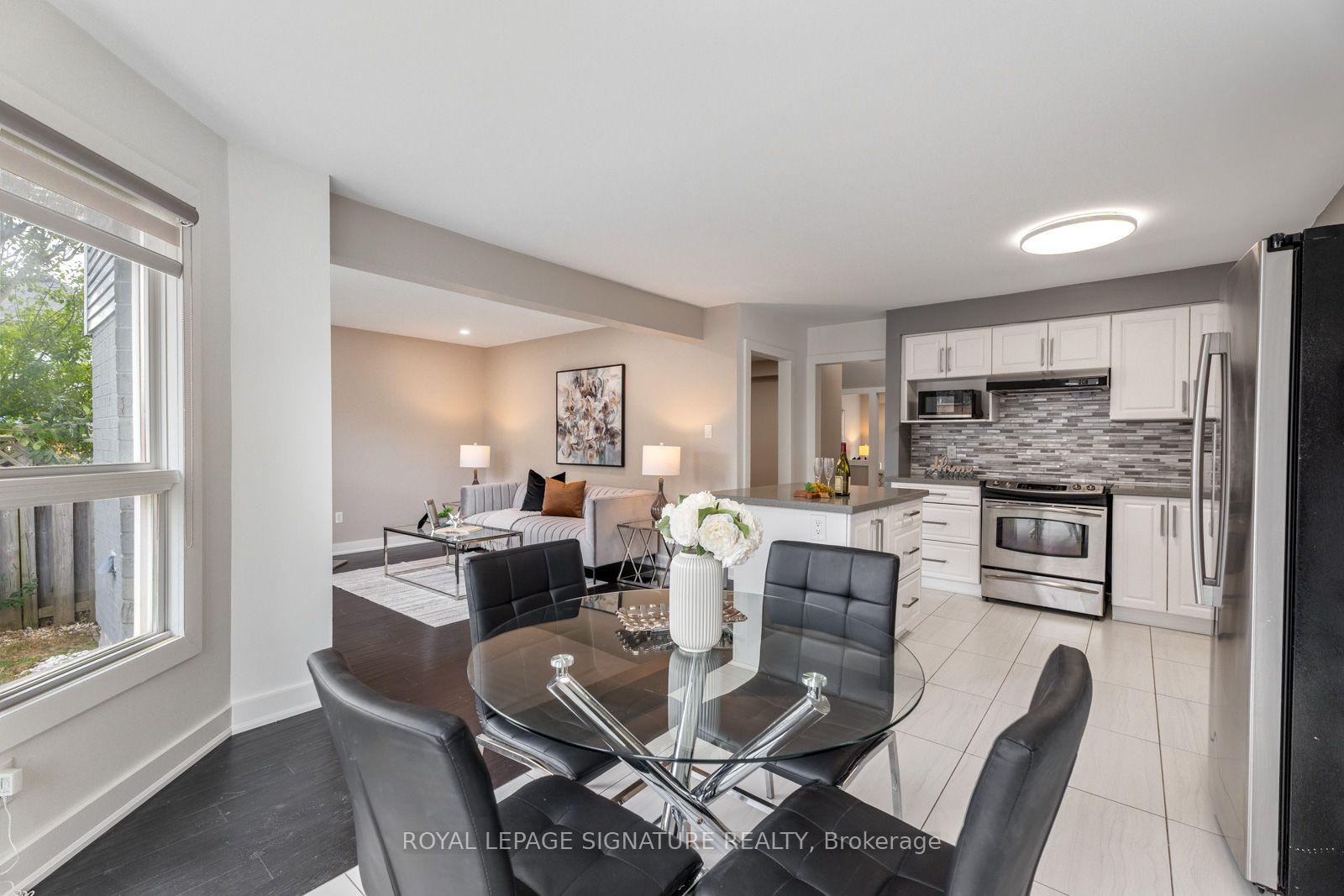 Photo 6 of 2053 Blue Ridge Crescent, Pickering, Brock Ridge — HOMEH