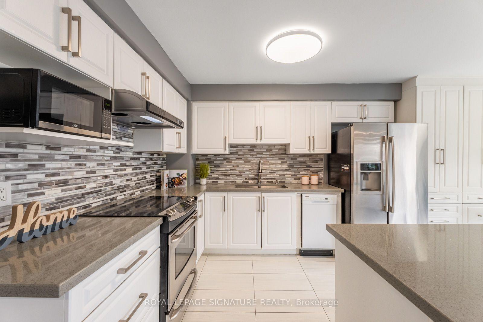 Photo 7 of 2053 Blue Ridge Crescent, Pickering, Brock Ridge — HOMEH