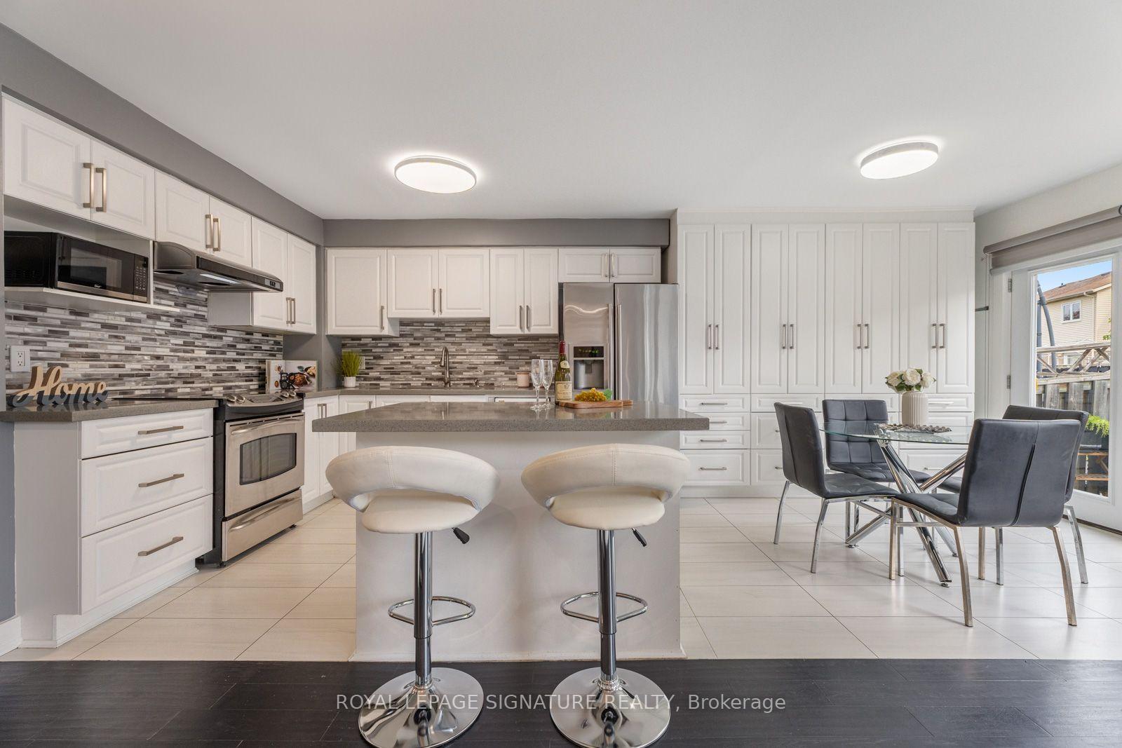 Photo 9 of 2053 Blue Ridge Crescent, Pickering, Brock Ridge — HOMEH