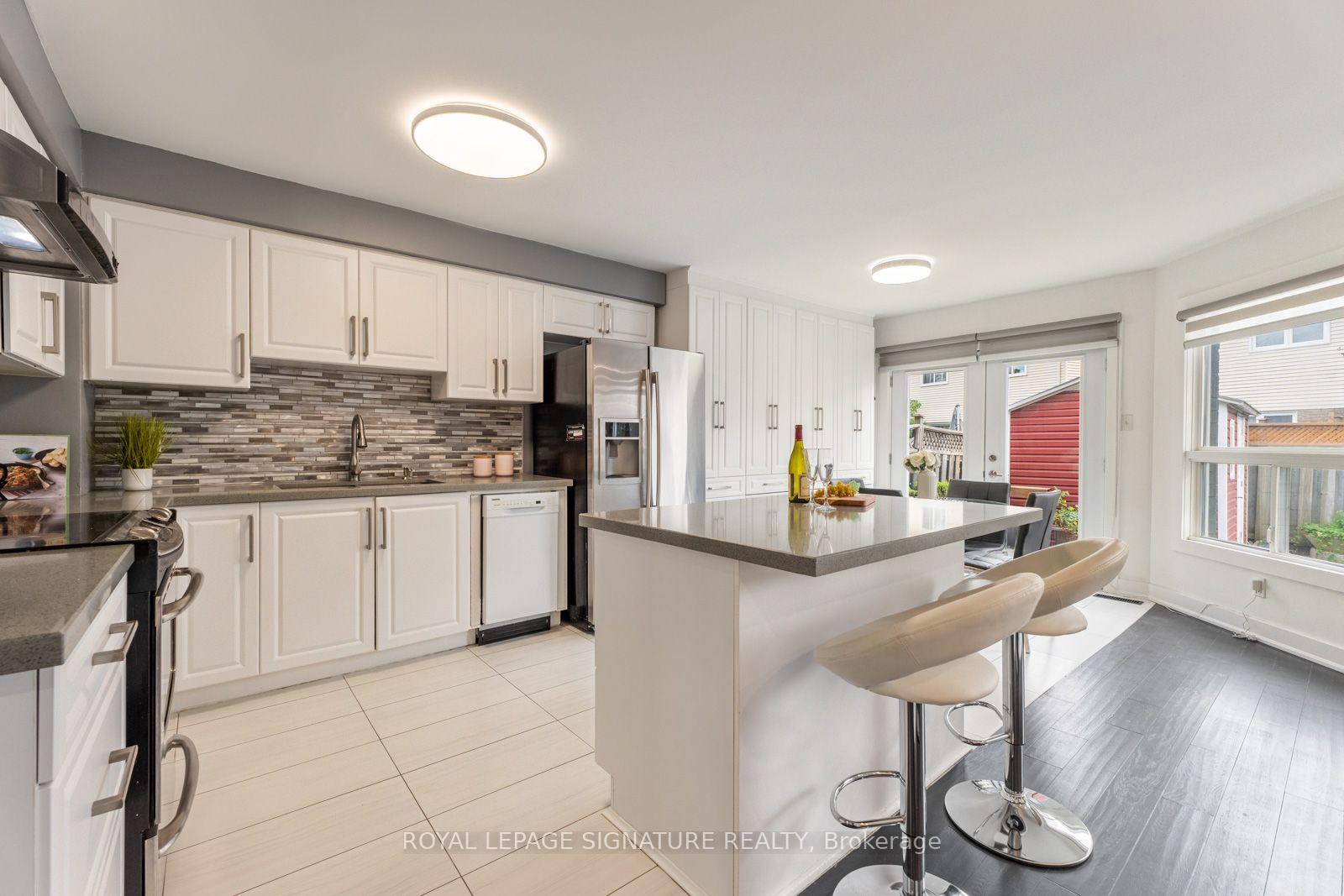 Photo 12 of 2053 Blue Ridge Crescent, Pickering, Brock Ridge — HOMEH