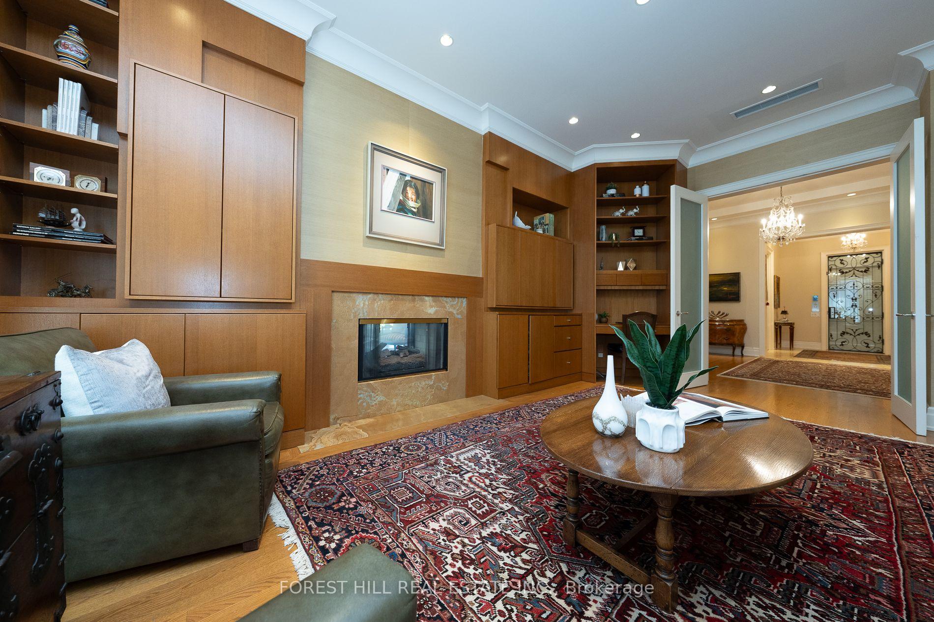 Photo 13 of Unit 303, 1 Post Road, North York, Bridle Path-Sunnybrook-York Mills — HOMEH